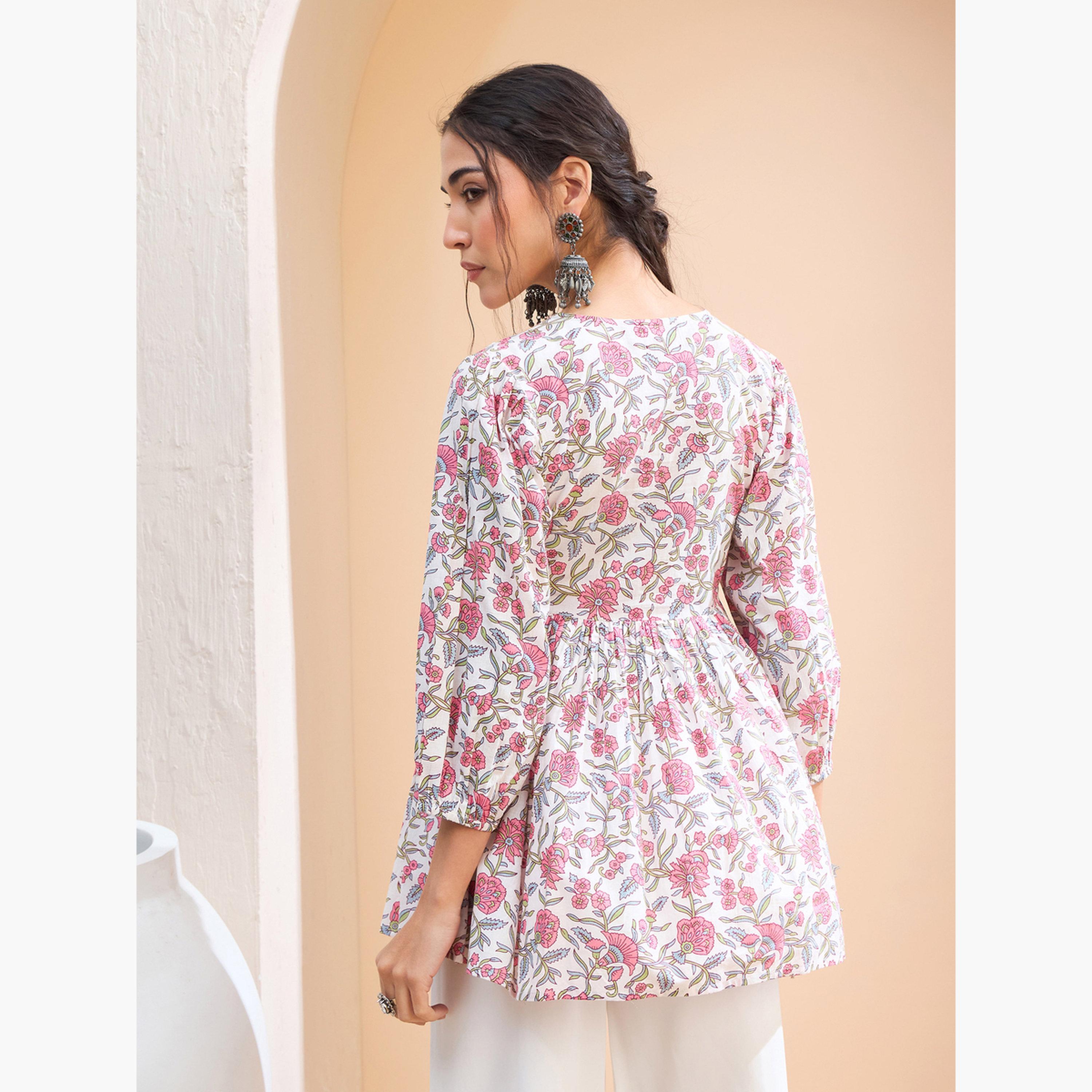 Sassafras White Floral Buttoned Lace Neck Gathered Kurti-women-clothing-ethnicwear-kurtas-image-5