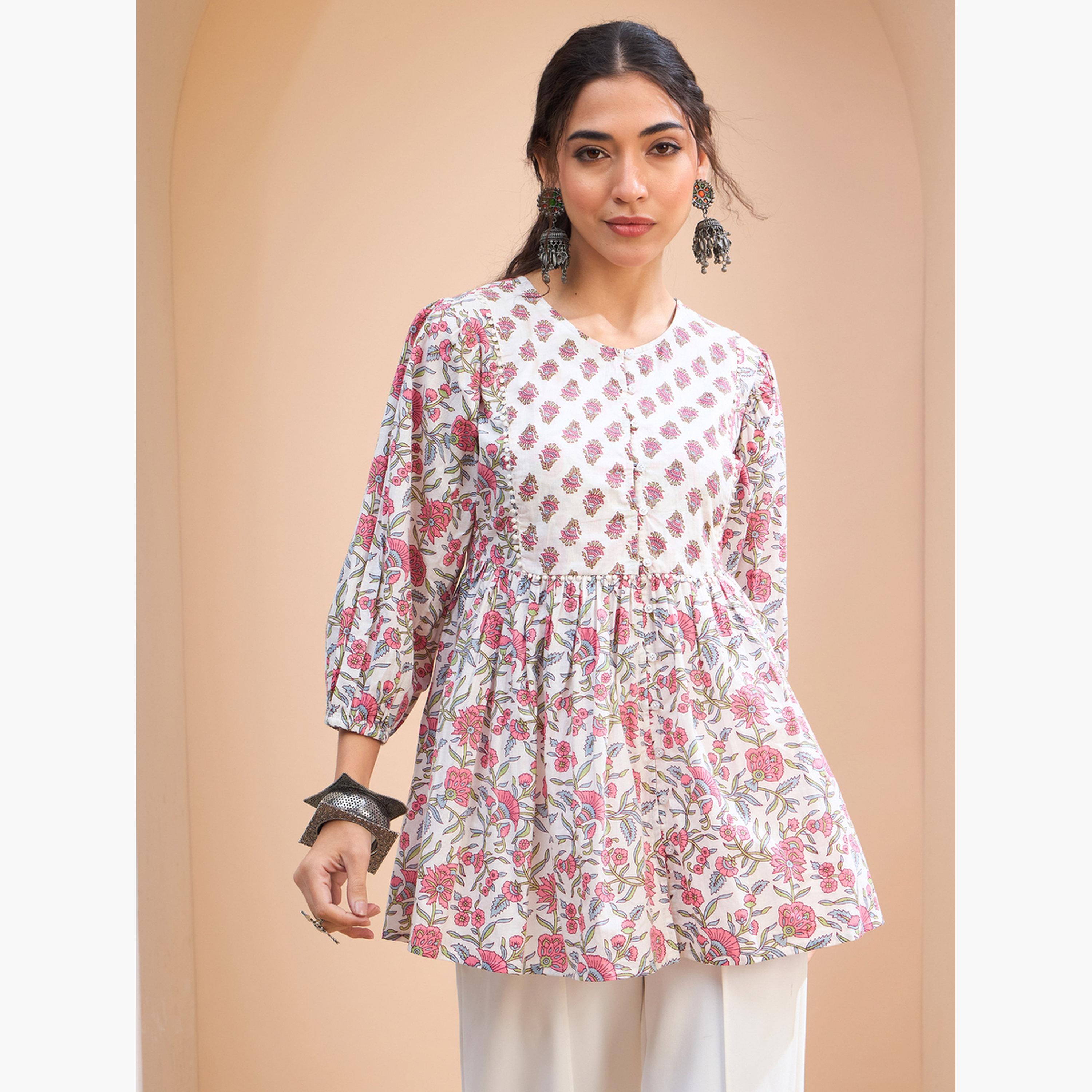 Sassafras White Floral Buttoned Lace Neck Gathered Kurti-women-clothing-ethnicwear-kurtas-image-6