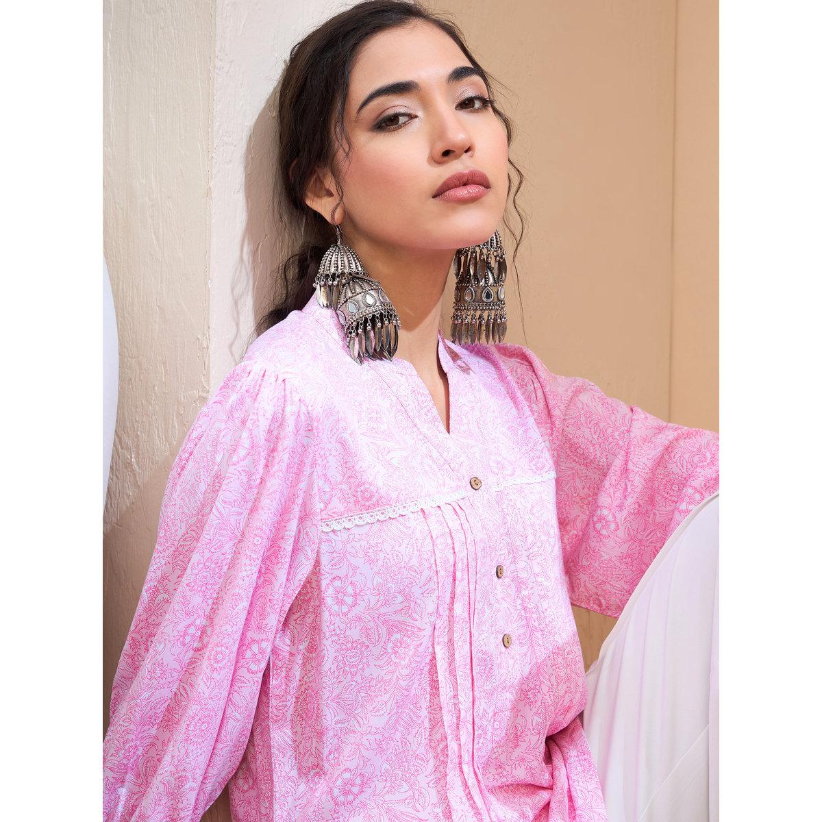 بلوزة بطبعة زهور وتفاصيل محزوزة-women-clothing-ethnicwear-kurtas-image-4