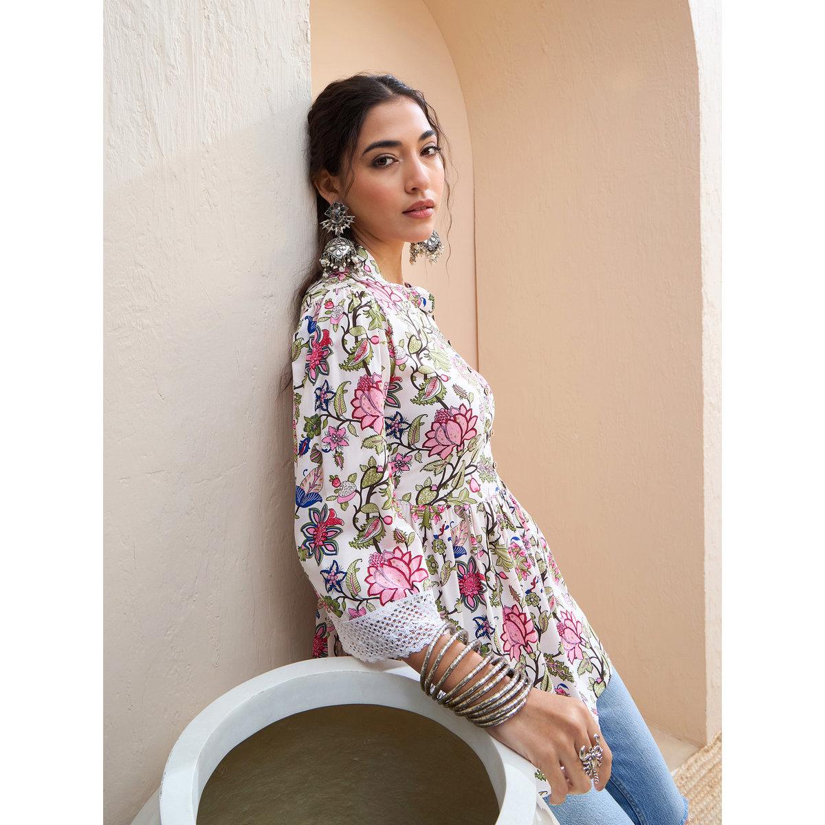 كورتي بطبعة زهور وتفاصيل أزرار-women-clothing-ethnicwear-kurtas-image-6