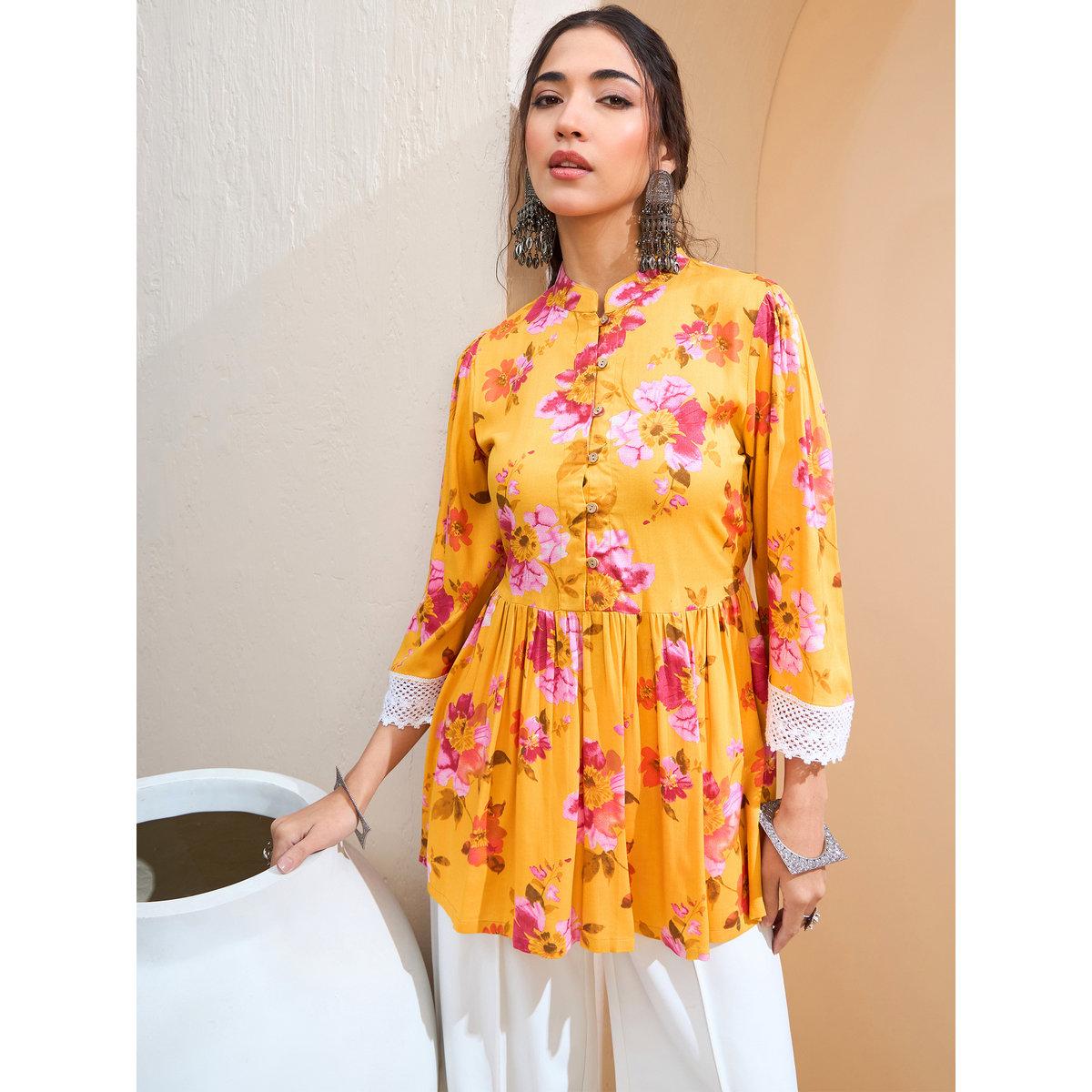 كورتي بطبعة زهور وتفاصيل أزرار-women-clothing-ethnicwear-kurtas-image-1