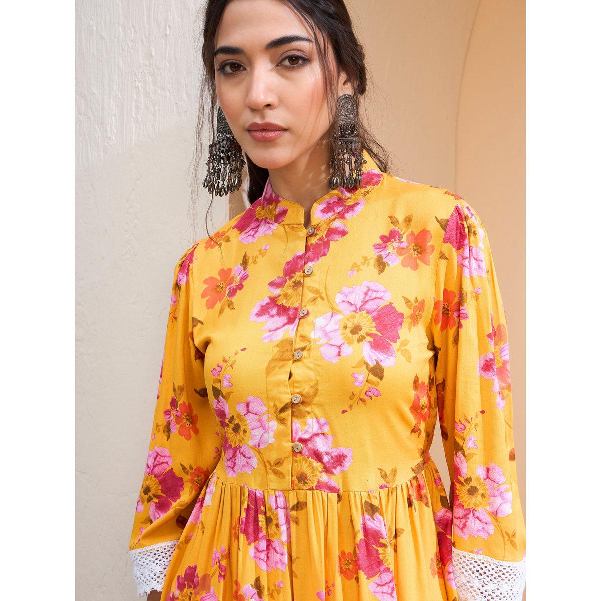 كورتي بطبعة زهور وتفاصيل أزرار-women-clothing-ethnicwear-kurtas-image-4