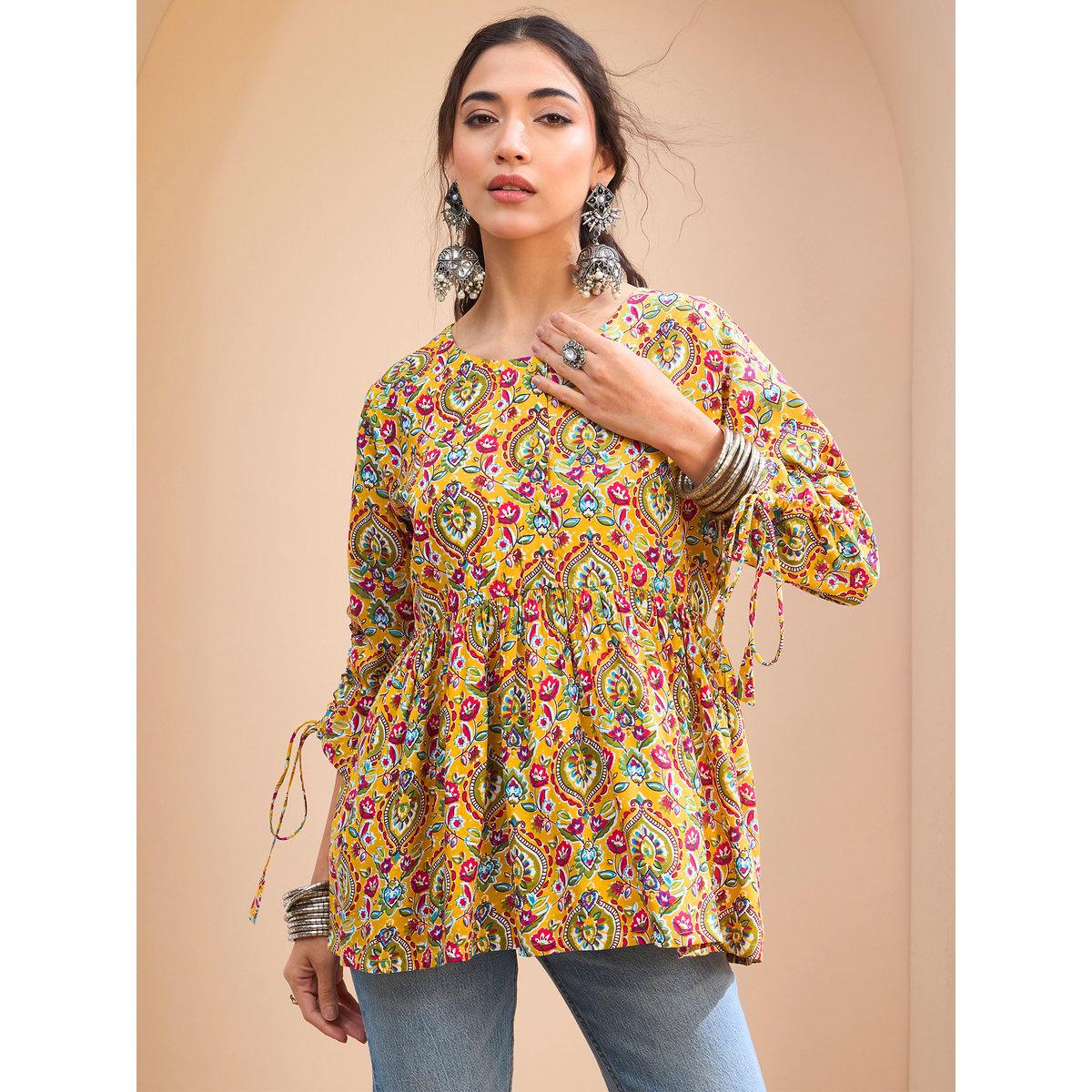 كورتي بطبعة زهور وتفاصيل مزمومة-women-clothing-ethnicwear-kurtas-image-1