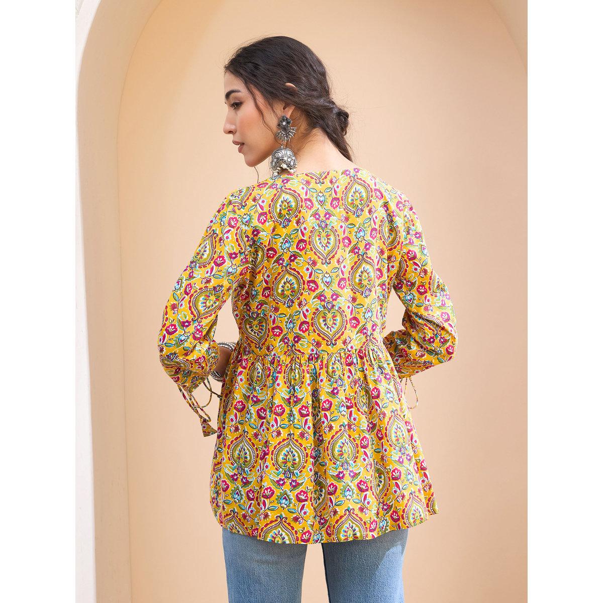 كورتي بطبعة زهور وتفاصيل مزمومة-women-clothing-ethnicwear-kurtas-image-5