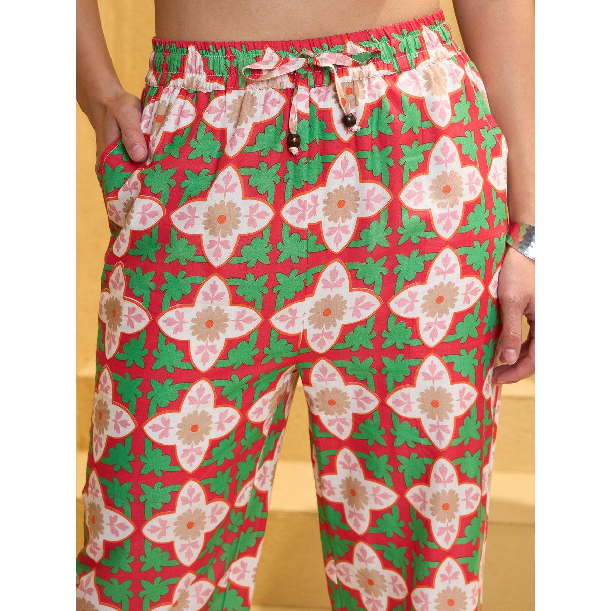 طقم منسق من بنطال وبلوزة مُطبعة بالكامل-women-clothing-coordsets-image-6