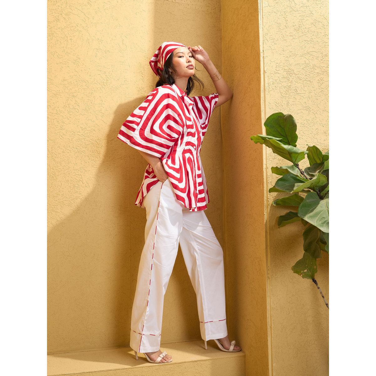 طقم منسق من بنطال وبلوزة بتفاصيل طباعة-women-clothing-coordsets-image-3