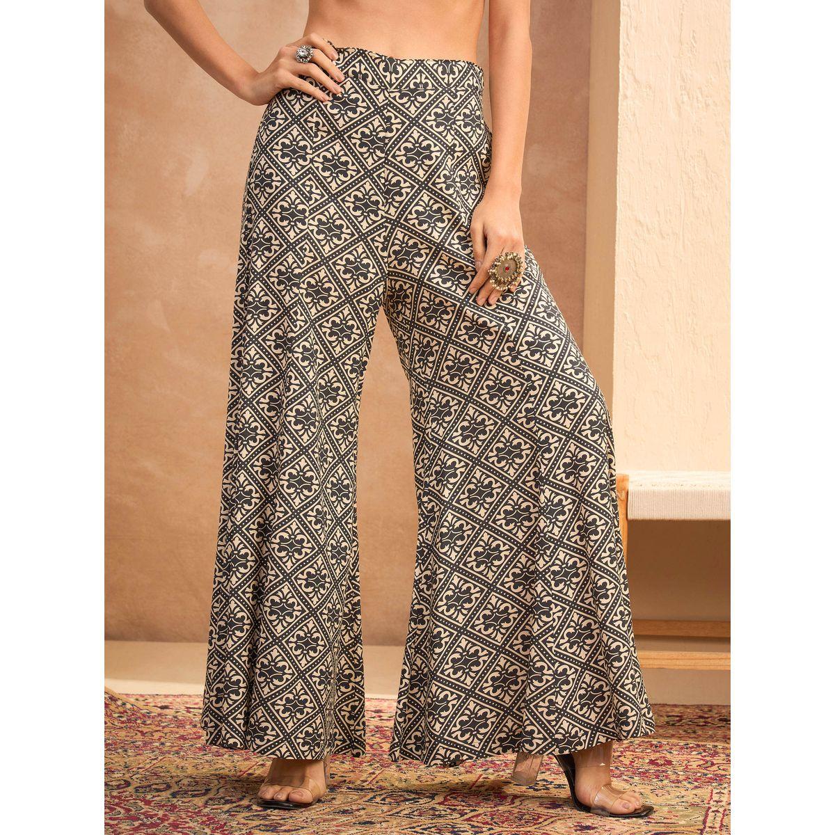 طقم منسق من بنطال بالازو وبلوزة مُطبعة بالكامل-women-clothing-coordsets-image-7