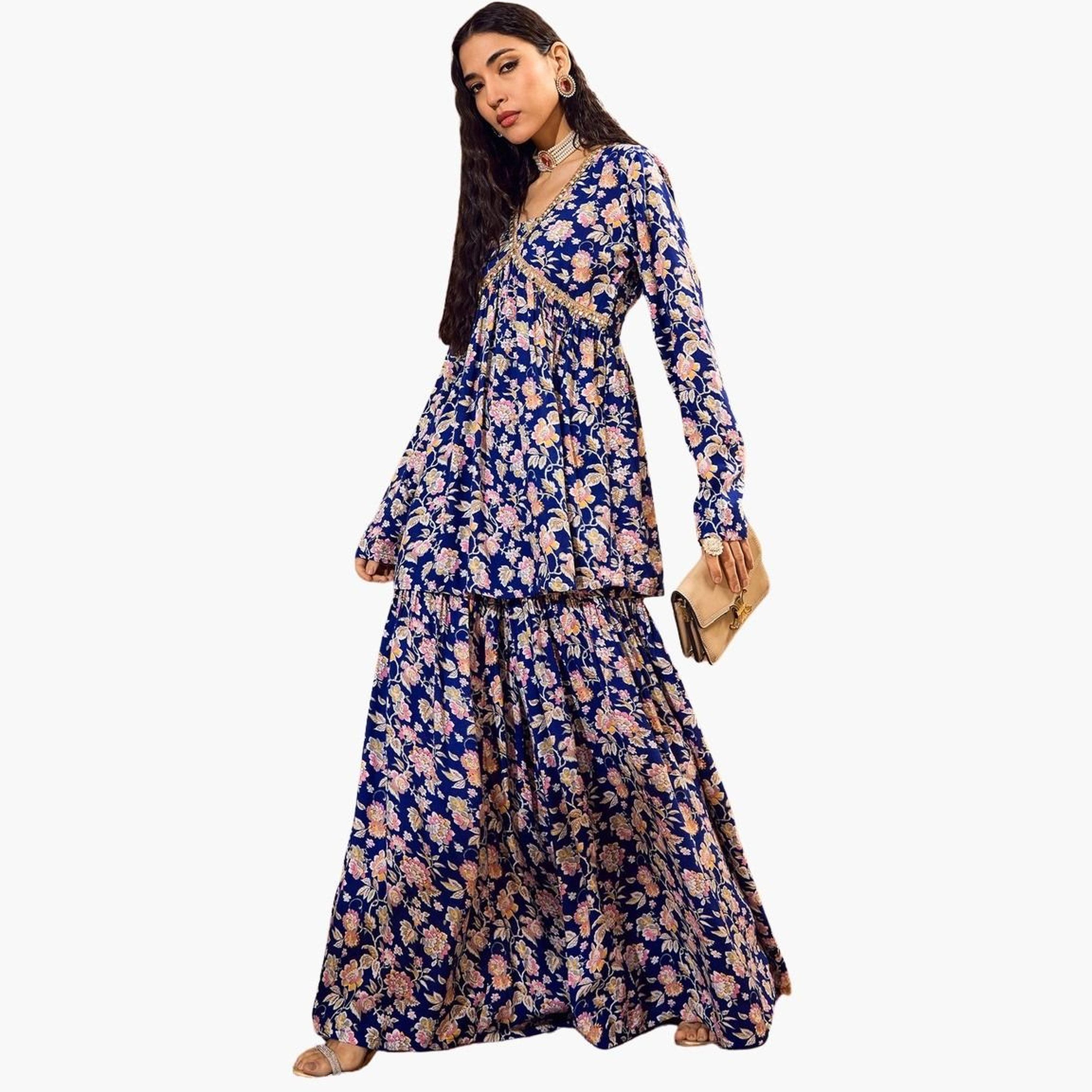 ساسافراس - بلوزة بيبلوم كامبريك زرقاء مزهرّة مع بنطال شرارا للنساء-women-clothing-coordsets-image-4