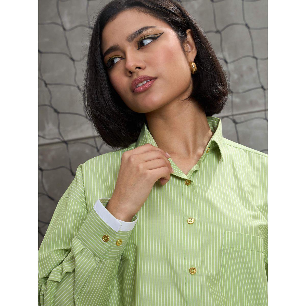 بلوزة فضفاضة مخططة بتفاصيل أزرار-women-clothing-shirtsandblouses-shirts-image-4
