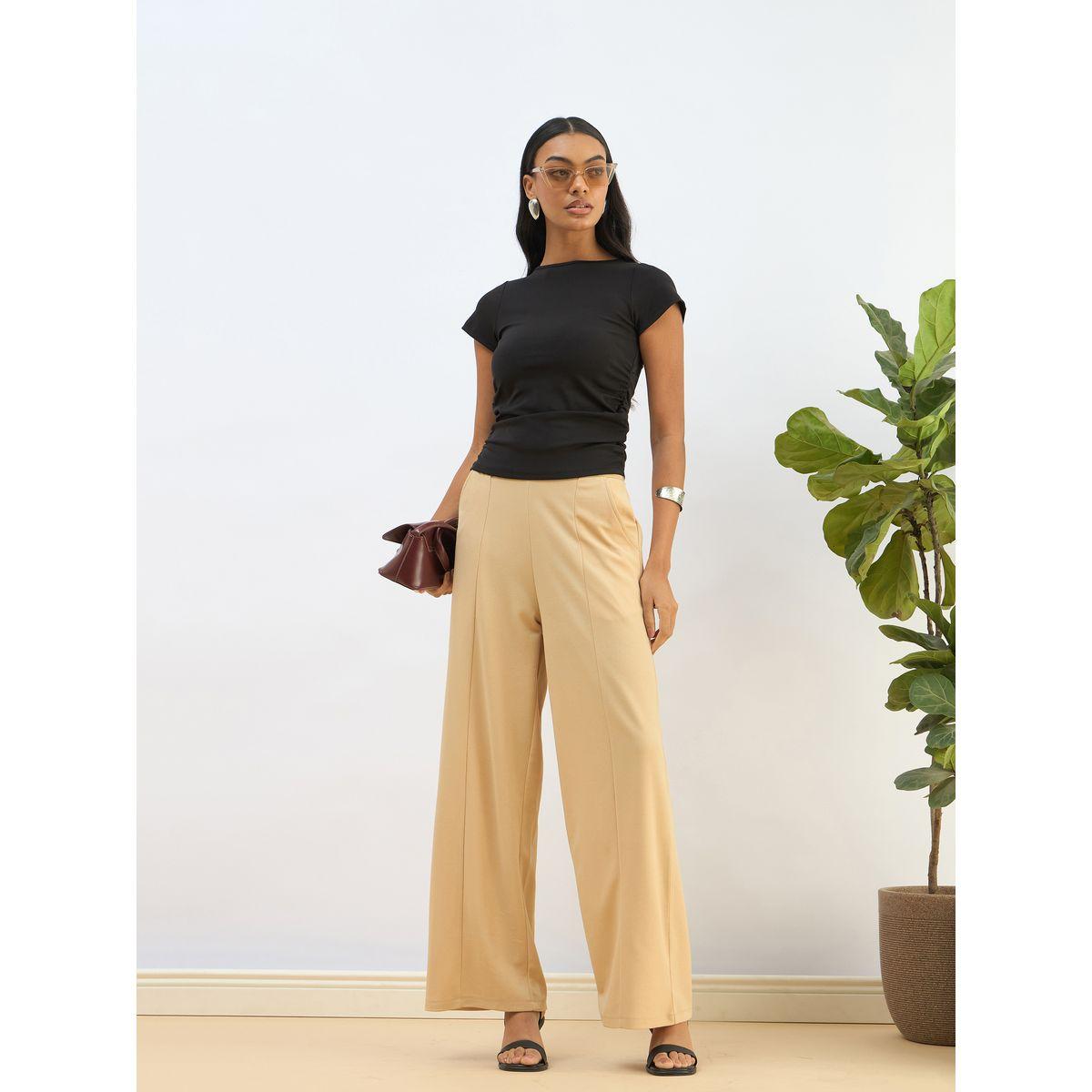 بلوزة قصيرة محبوكة بتفاصيل مزمومة-women-clothing-tshirts-image-2