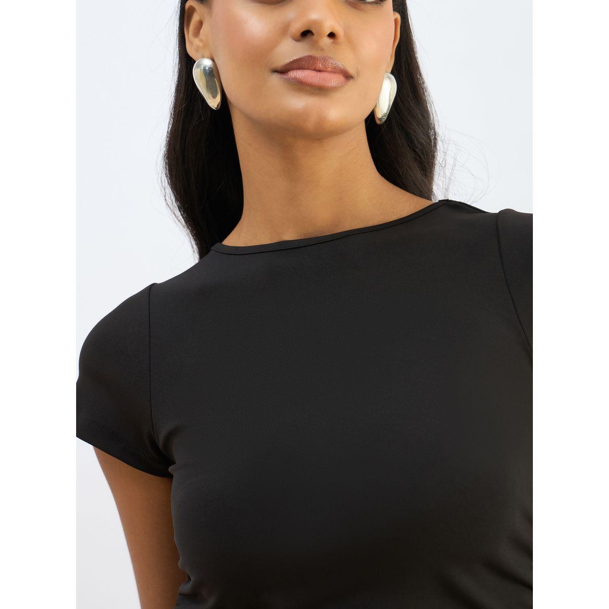 بلوزة قصيرة محبوكة بتفاصيل مزمومة-women-clothing-tshirts-image-4