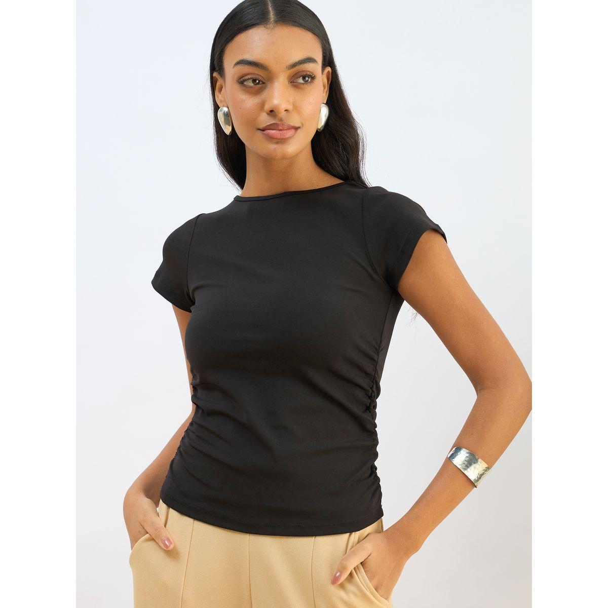 بلوزة قصيرة محبوكة بتفاصيل مزمومة-women-clothing-tshirts-image-6