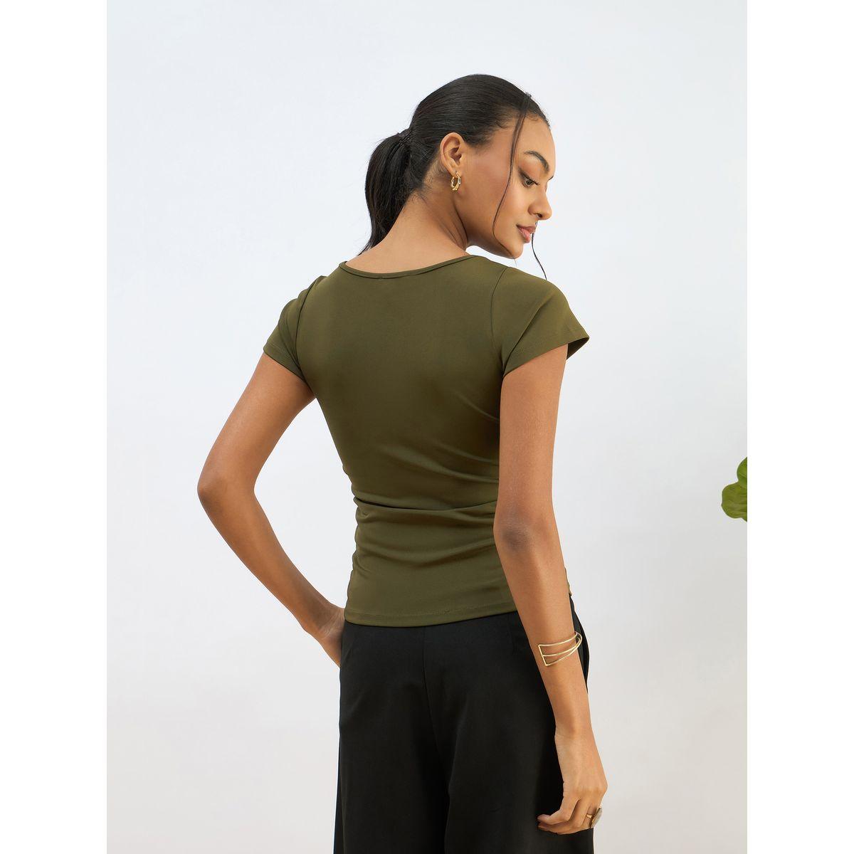 بلوزة قصيرة محبوكة بتفاصيل مزمومة-women-clothing-tshirts-image-5