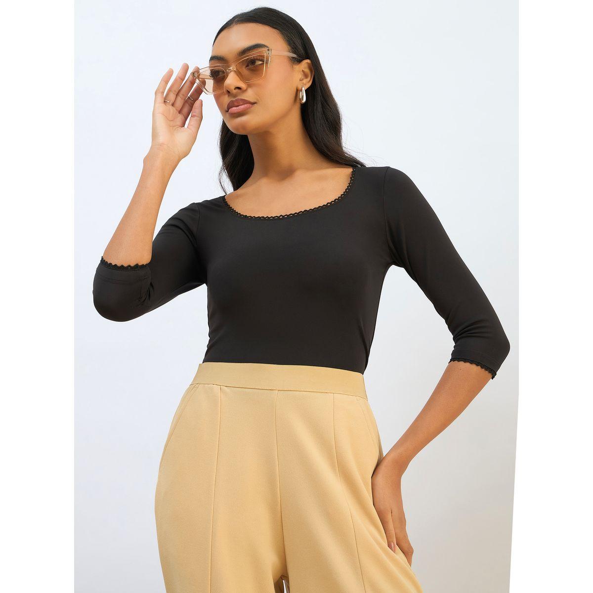 بلوزة قصيرة محبوكة بتفاصيل-women-clothing-tshirts-image-6