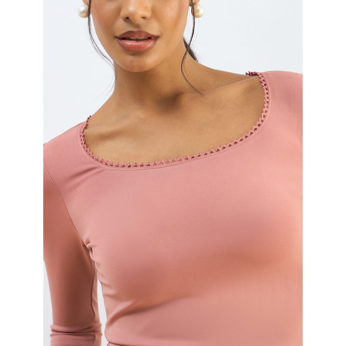 بلوزة قصيرة محبوكة بتفاصيل دانتيل-women-clothing-tshirts-image-4