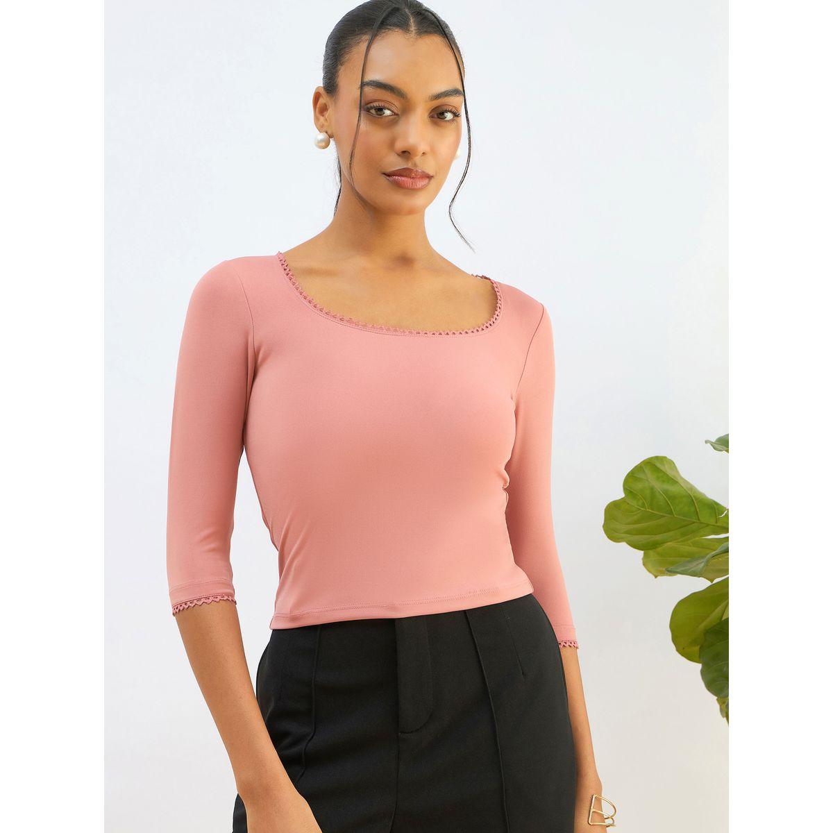 بلوزة قصيرة محبوكة بتفاصيل دانتيل-women-clothing-tshirts-image-8