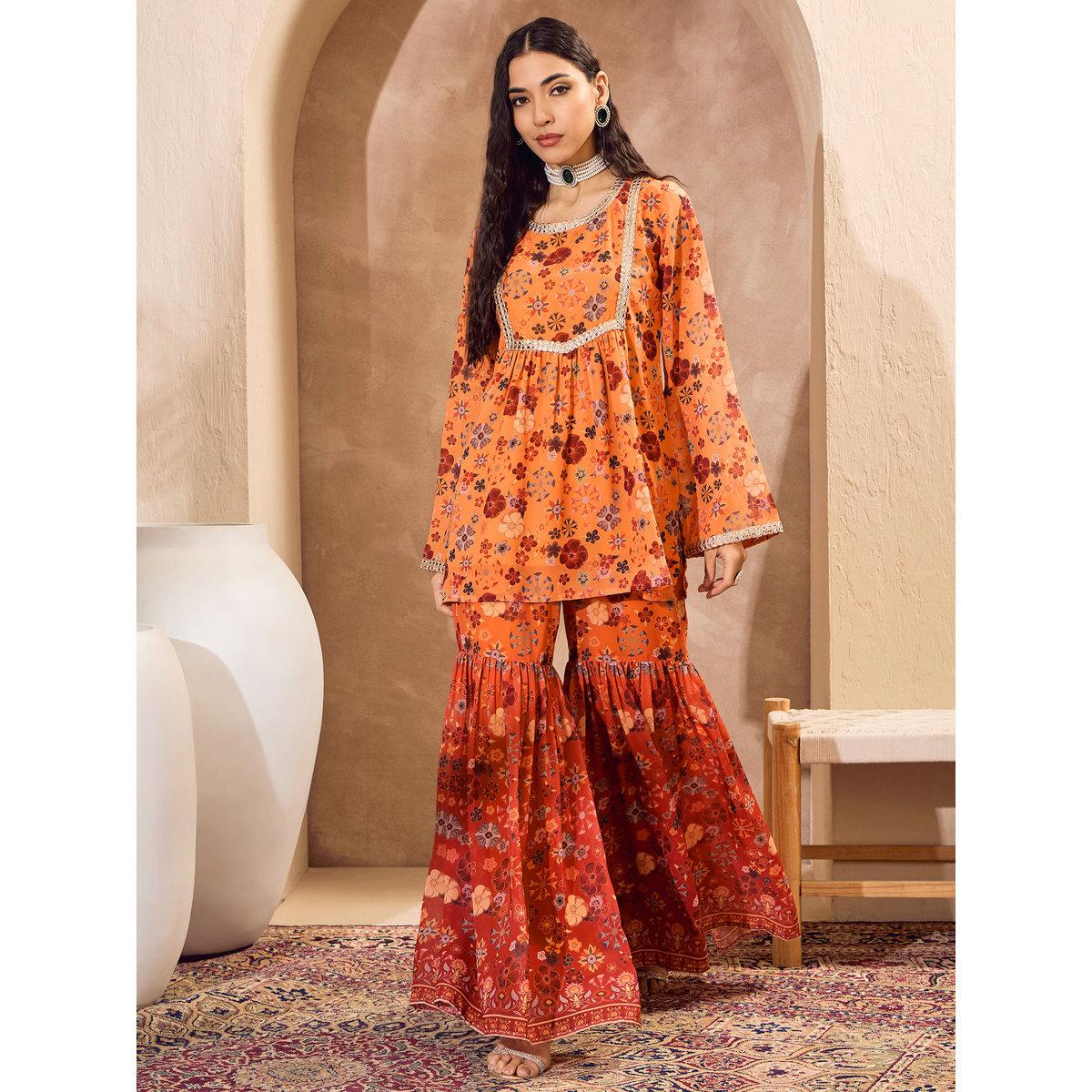 طقم من كورتا بطبعة زهور وبنطال شرارة-women-clothing-ethnicwear-kurtasets-image-1