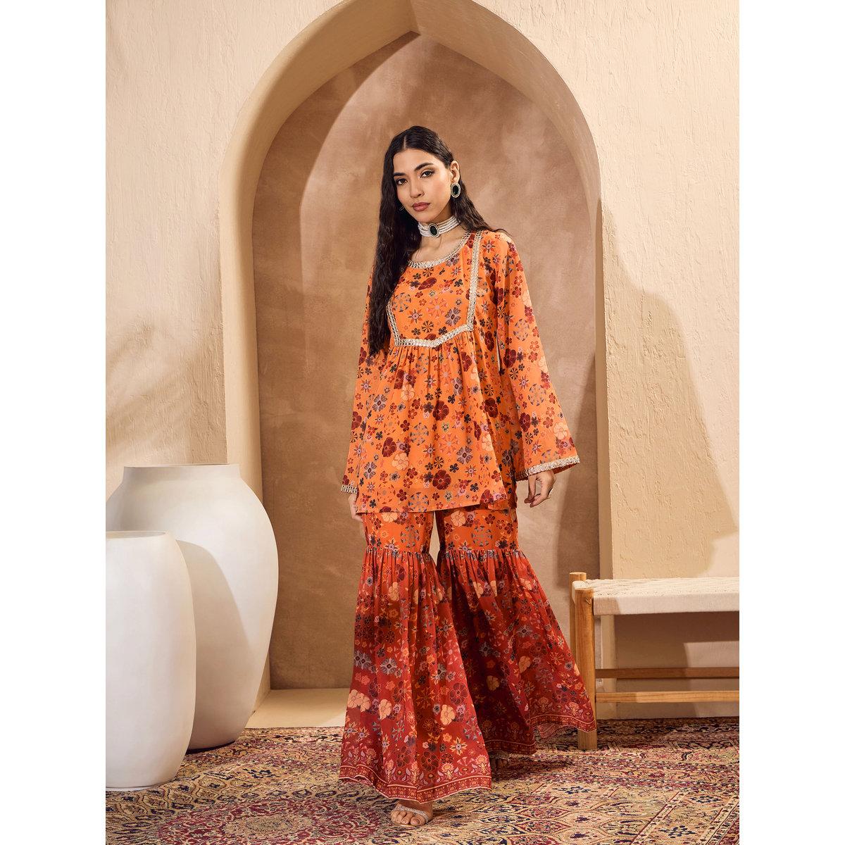 طقم من كورتا بطبعة زهور وبنطال شرارة-women-clothing-ethnicwear-kurtasets-image-9
