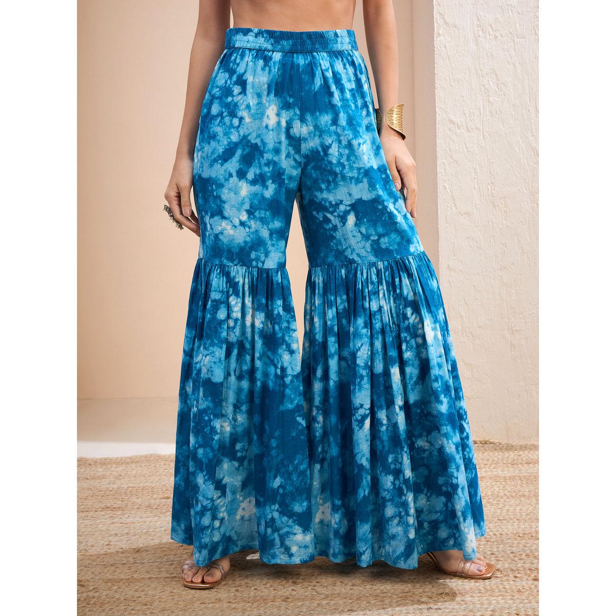طقم من كورتا بتفاصيل مُطرزة مع بنطال شرارة-women-clothing-ethnicwear-kurtasets-image-7