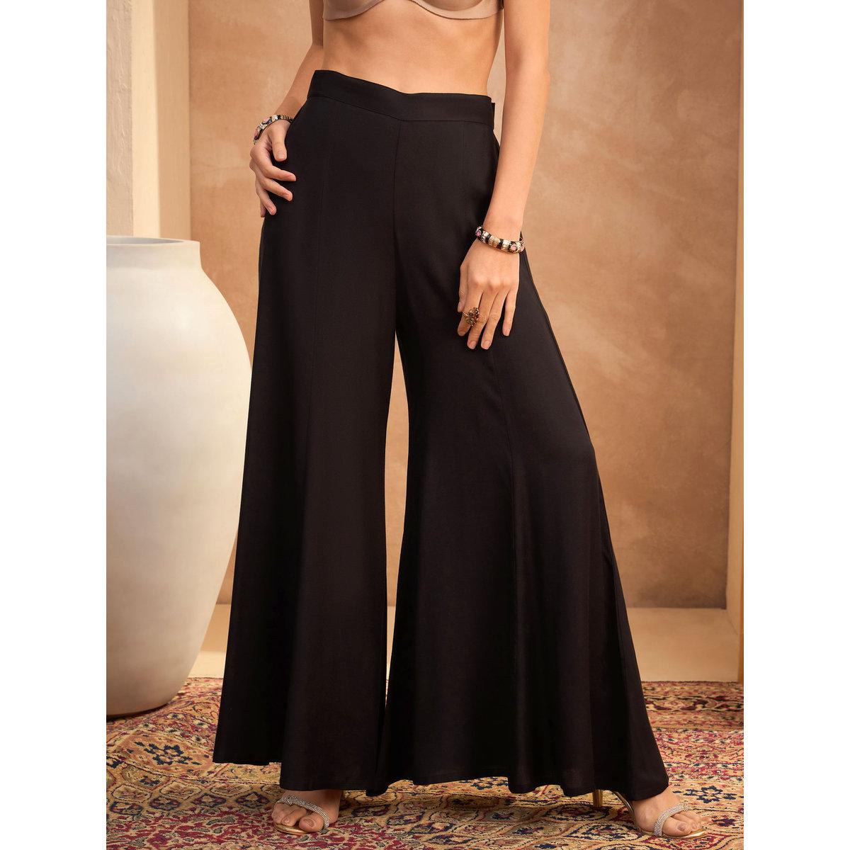 طقم من كورتا بتفاصيل مُطرزة مع بنطال بالازو-women-clothing-ethnicwear-kurtasets-image-7