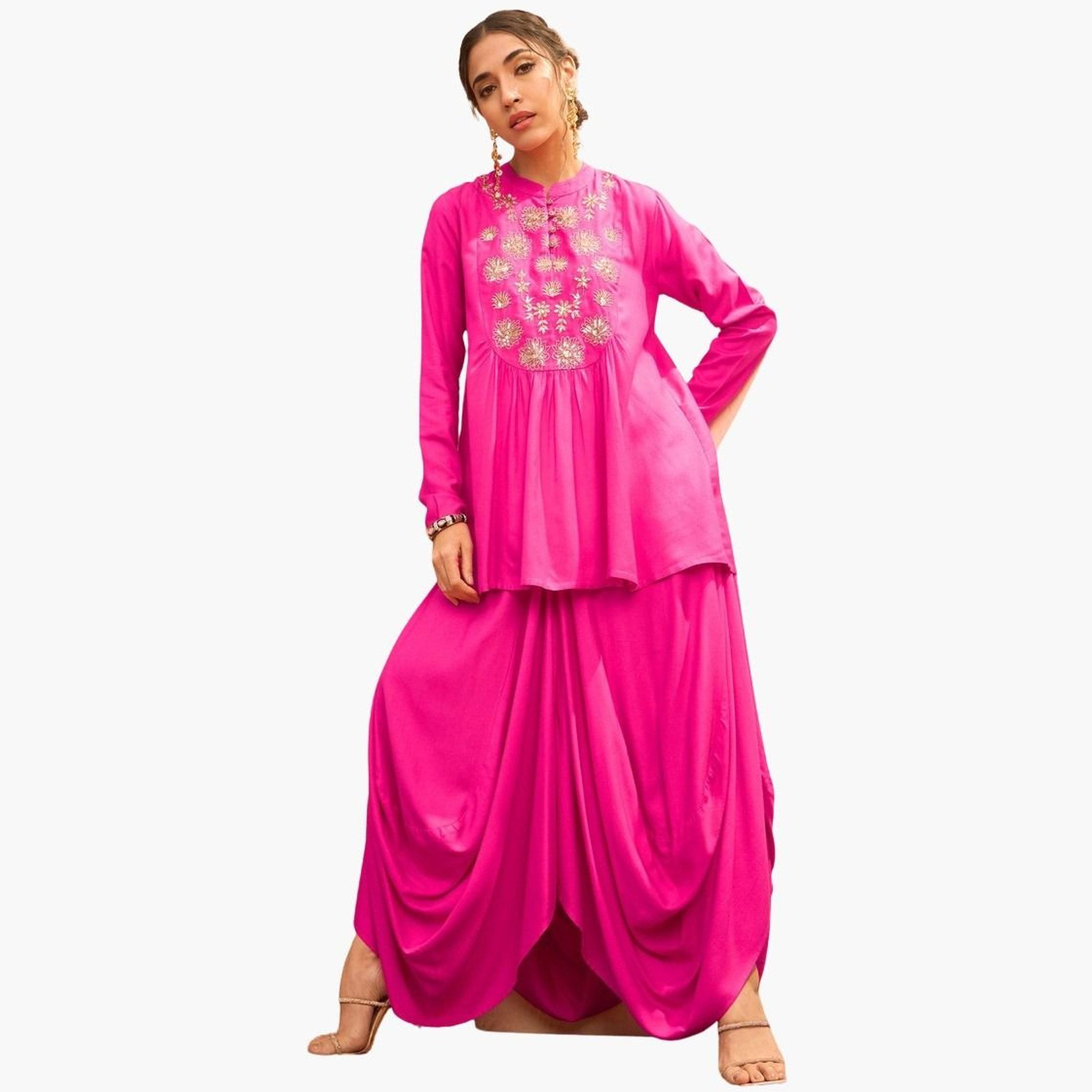 ساسافراس - طقم بلوزة ببلوم مطرزة باللون الفوشيا مع تنورة دوتي للنساء-women-clothing-ethnicwear-kurtasets-image-5