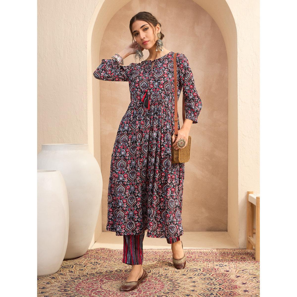 Sassafras Black Floral Gathered Kurta and Pants Set-women-clothing-ethnicwear-kurtasets-image-1