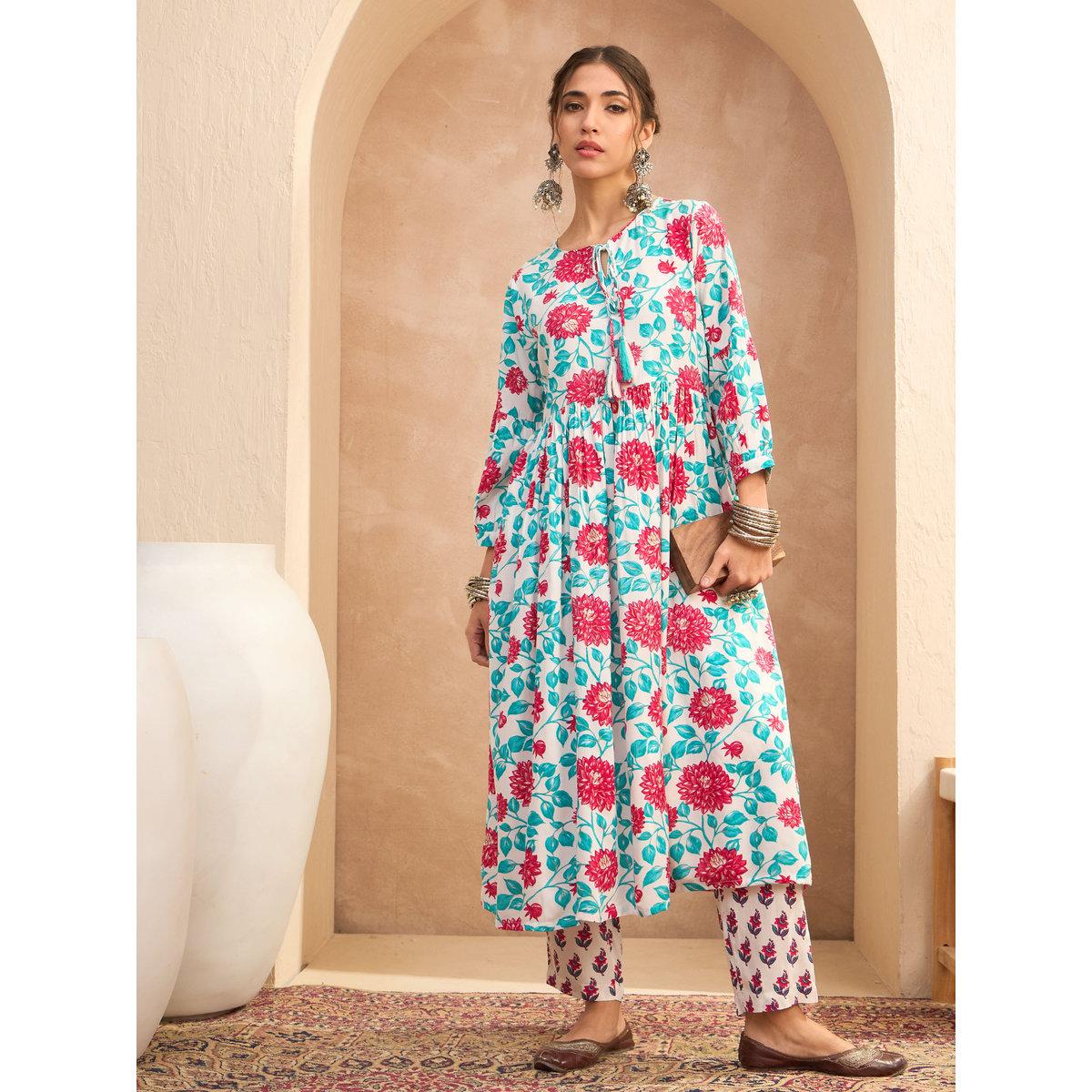طقم من كورتا بطبعة زهور مع بنطال-women-clothing-ethnicwear-kurtasets-image-1