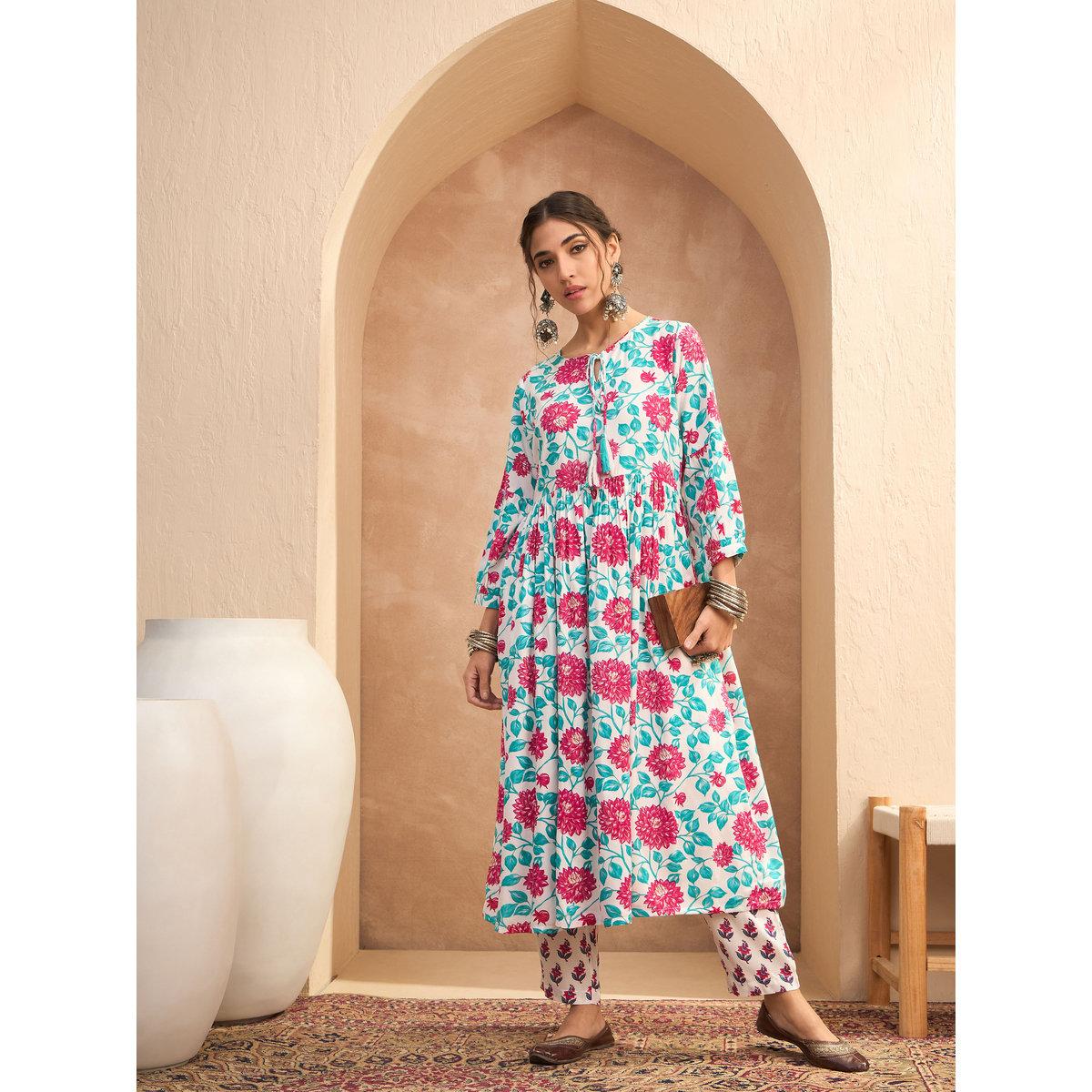 طقم من كورتا بطبعة زهور مع بنطال-women-clothing-ethnicwear-kurtasets-image-10