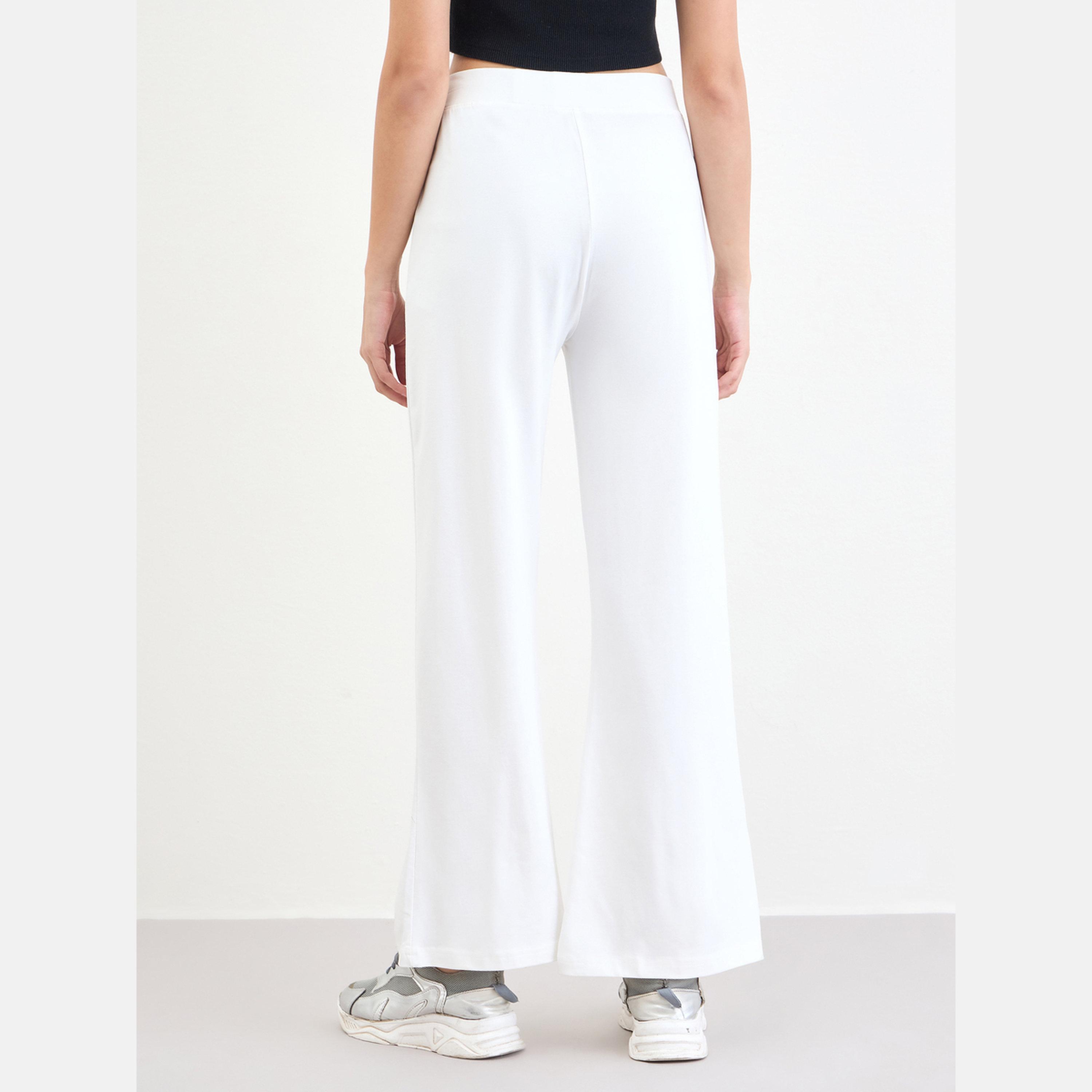 ستايلي - بنطال رياضي أبيض واسع الساق مع تفاصيل رقعة-women-clothing-bottoms-joggers-image-5