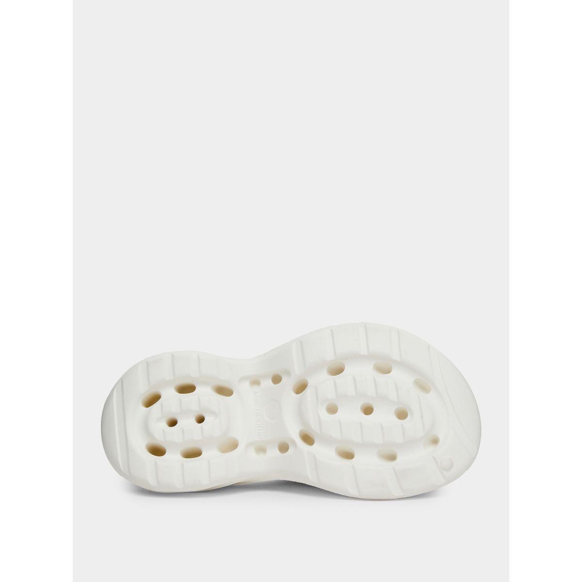 شبشب سهل الارتداء بنعل ويدج-women-shoes-flipflopsandslides-image-6