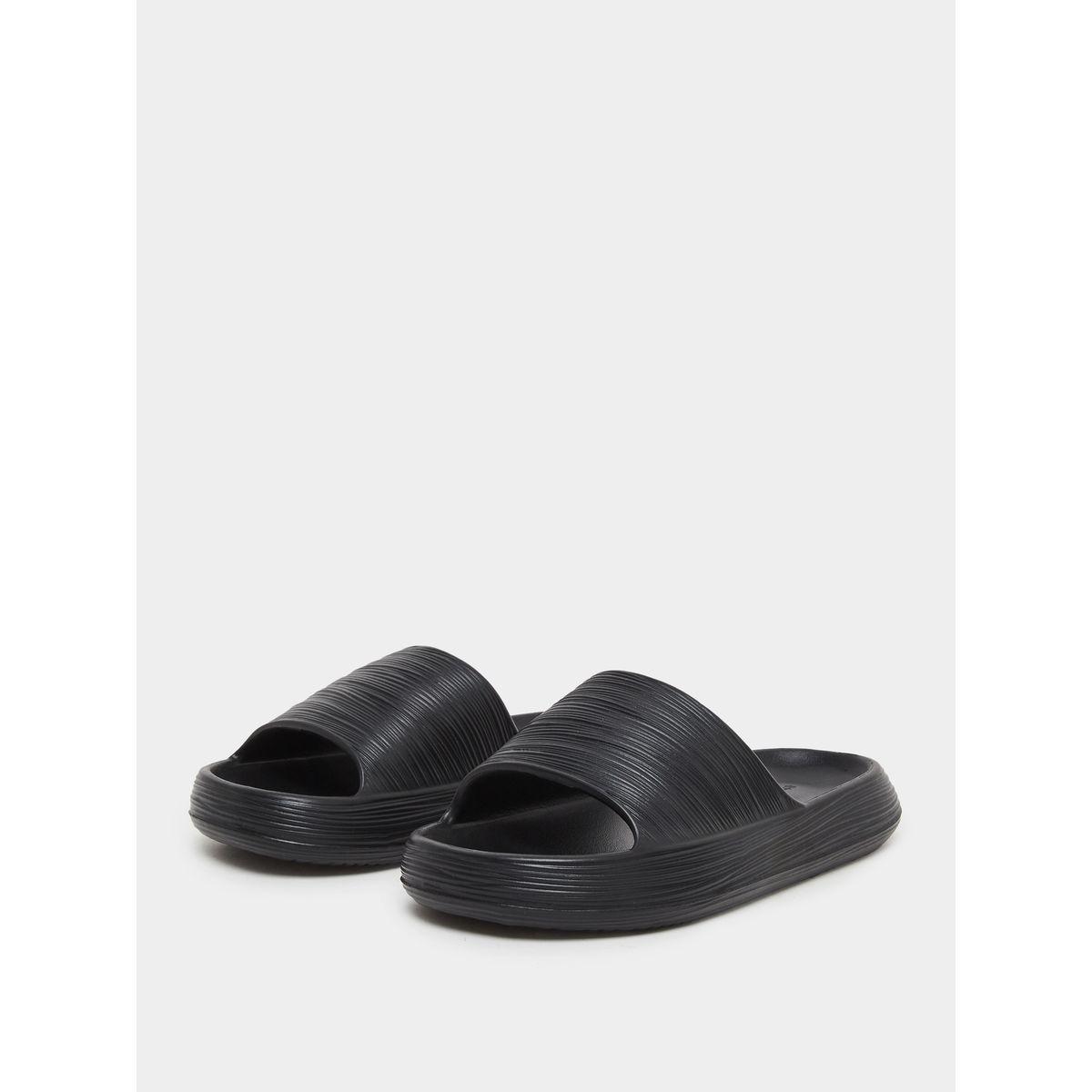 شبشب سادة سهل الارتداء-women-shoes-flipflopsandslides-image-2