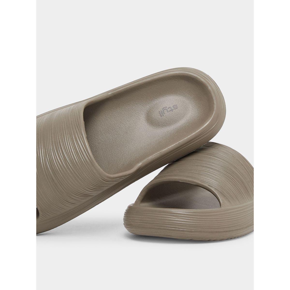 فليب فلوب سادة-women-shoes-flipflopsandslides-image-3