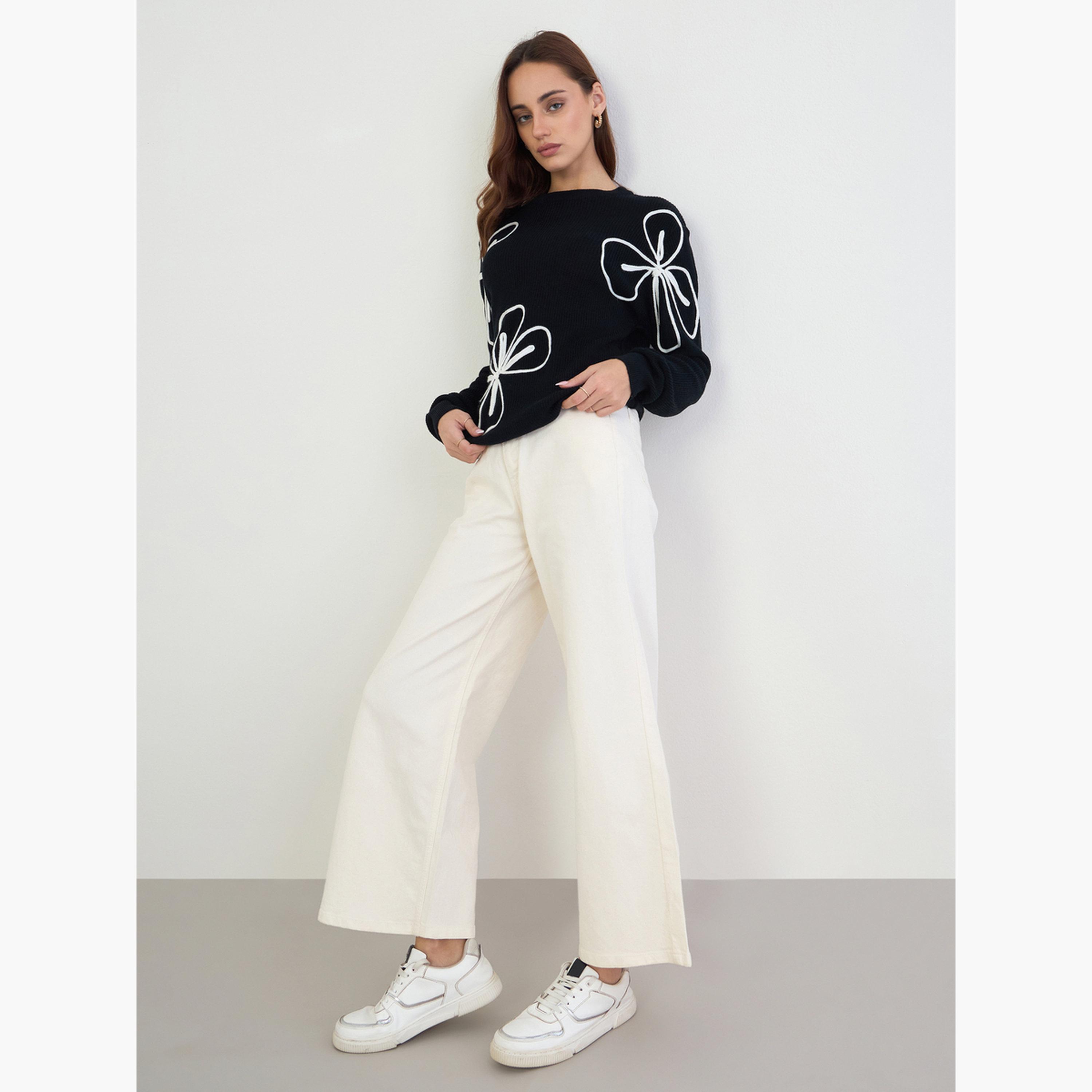 ستايلي - سترة سوداء مطرزة بالزهور بقصّة عادية-women-clothing-cardigansandjumpers-jumpers-image-2