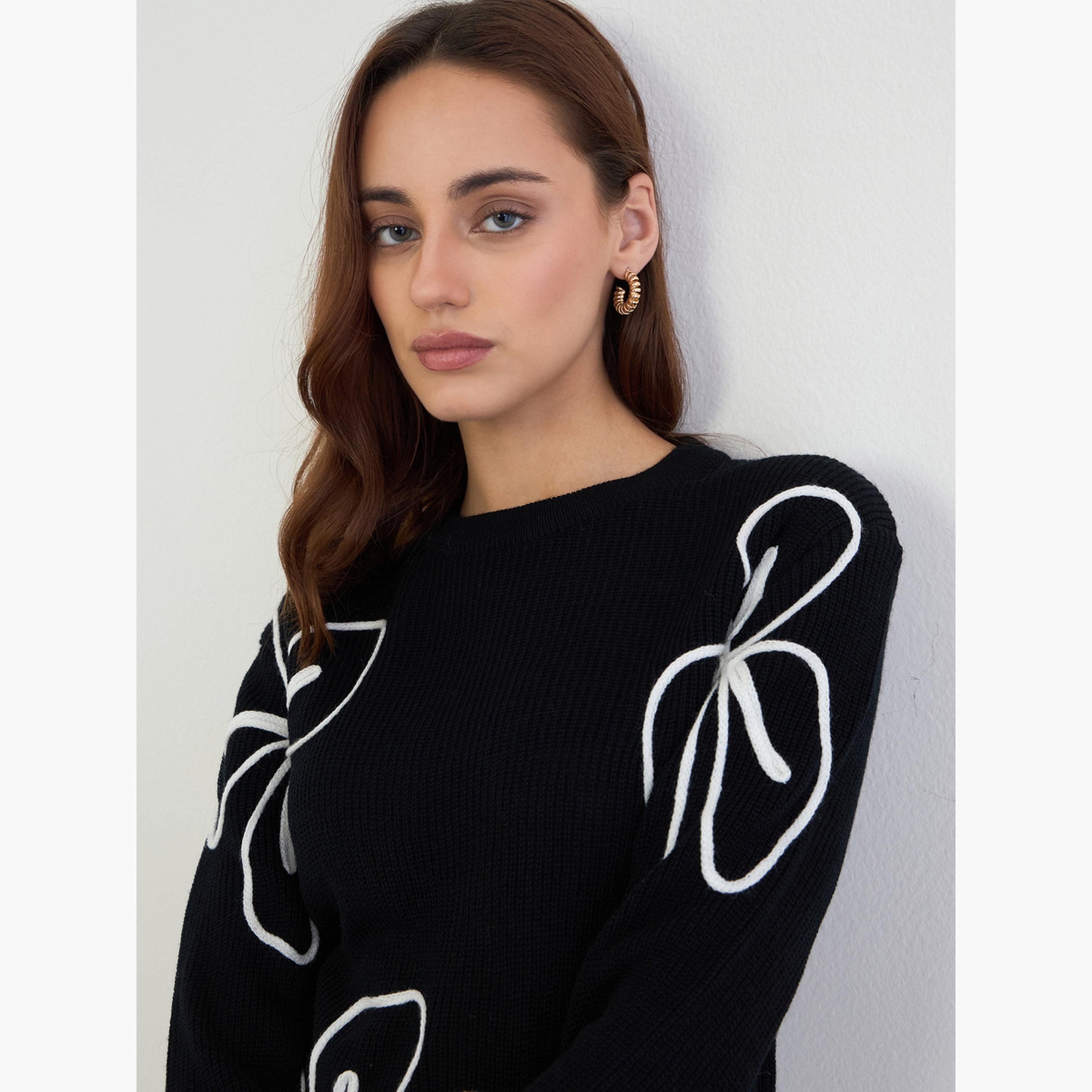 ستايلي - سترة سوداء مطرزة بالزهور بقصّة عادية-women-clothing-cardigansandjumpers-jumpers-image-4