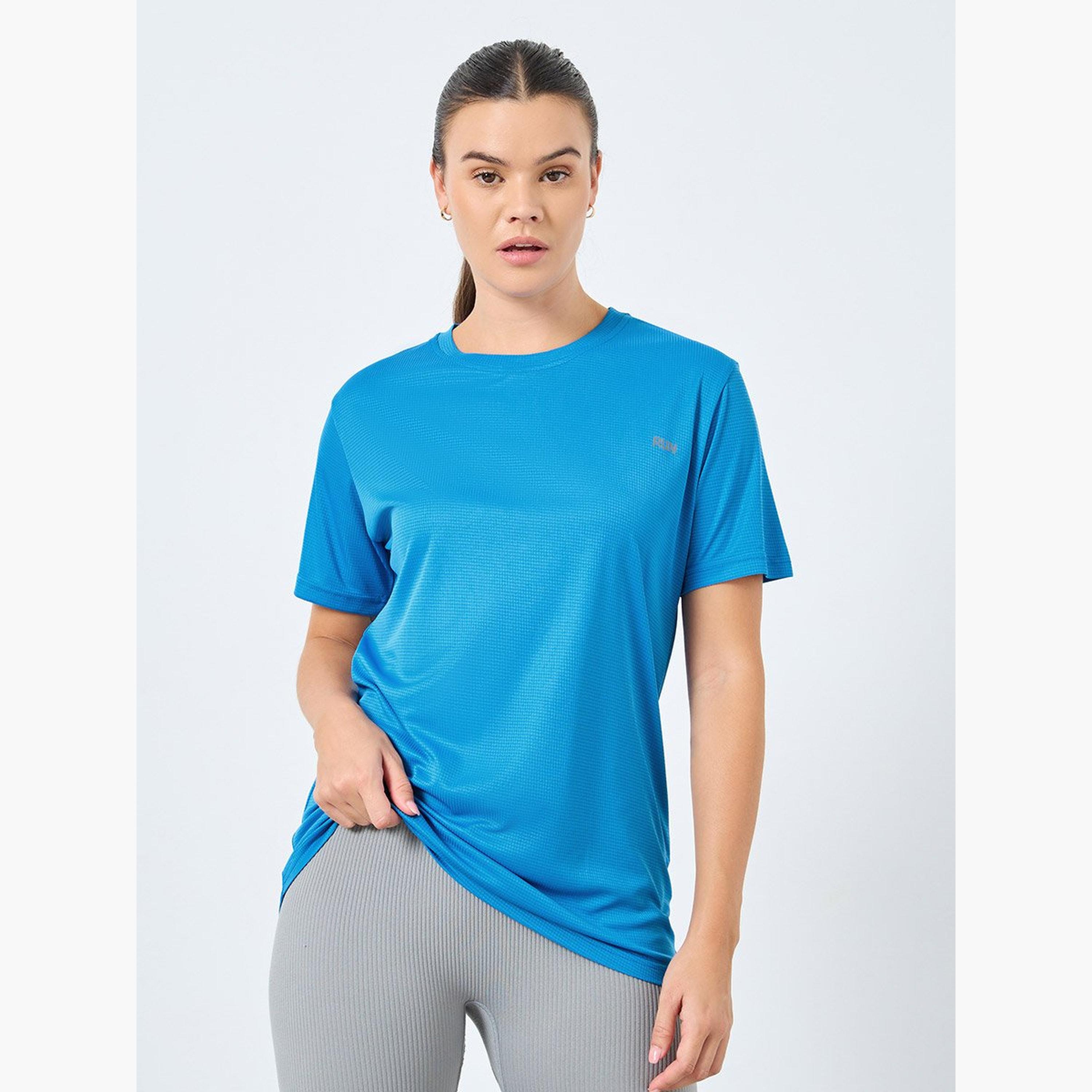 ستايلي - بلوزة أساسية بأكمام قصيرة مع نص عاكس-women-clothing-sportswearandactivewear-tshirtsandvests-image-4