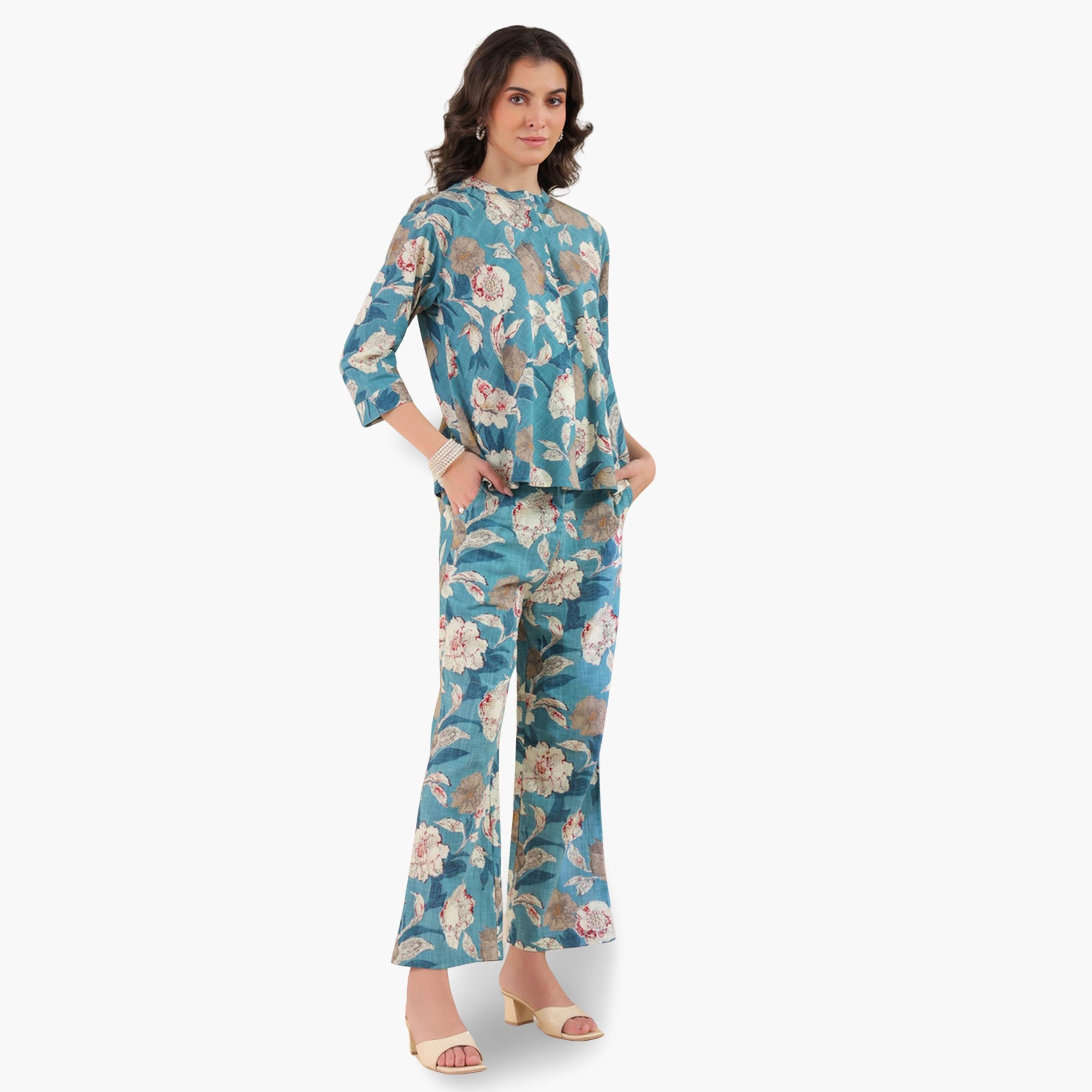 طقم نسائي من بلوزة بياقة ماندارين وبنطال-women-clothing-coordsets-image-3