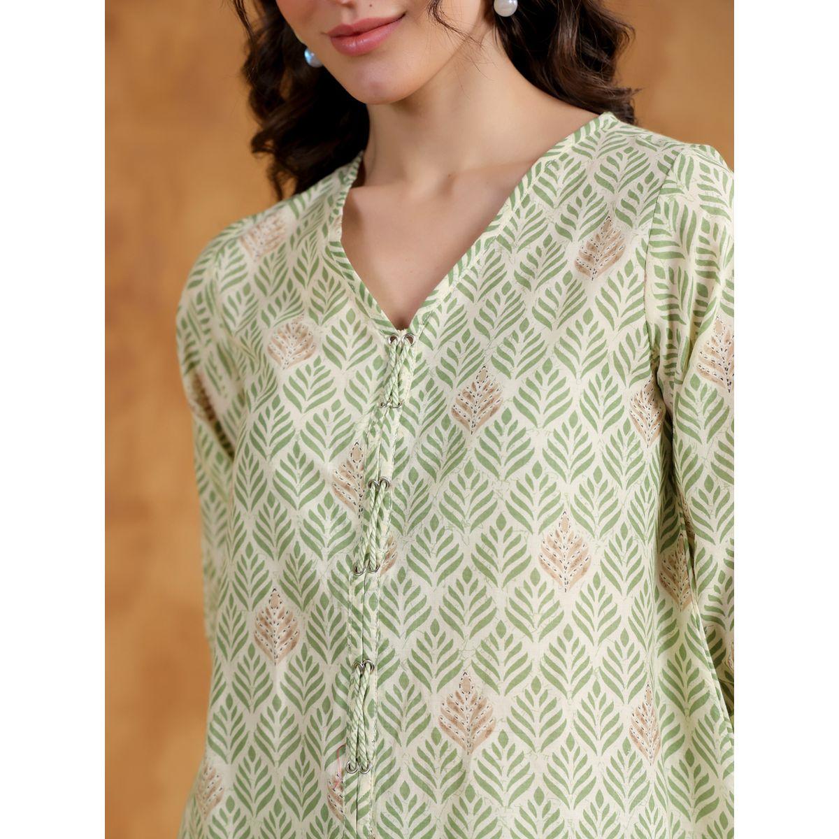 طقم منسق من بنطال وبلوزة بطبعات-women-clothing-coordsets-image-4