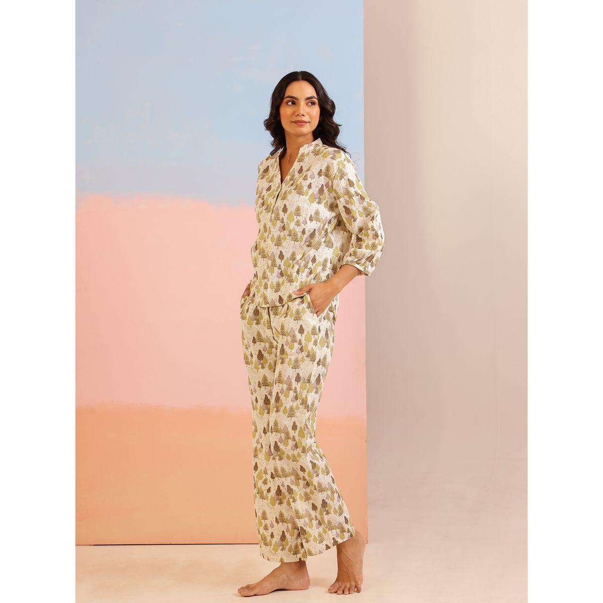 طقم بيجاما من بنطال وبلوزة بطبعة زهور-women-clothing-nightwear-pyjamas-longsets-image-3