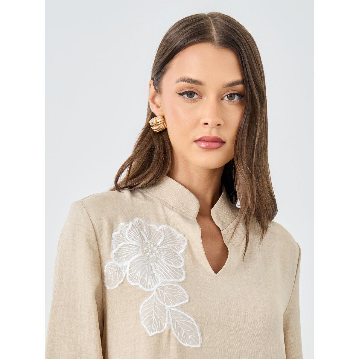 أميرة x ستايلي جلابية بتفاصيل ياقة مزينة بادنتيل زهرة-women-arabicclothing-jalabiyas-image-2