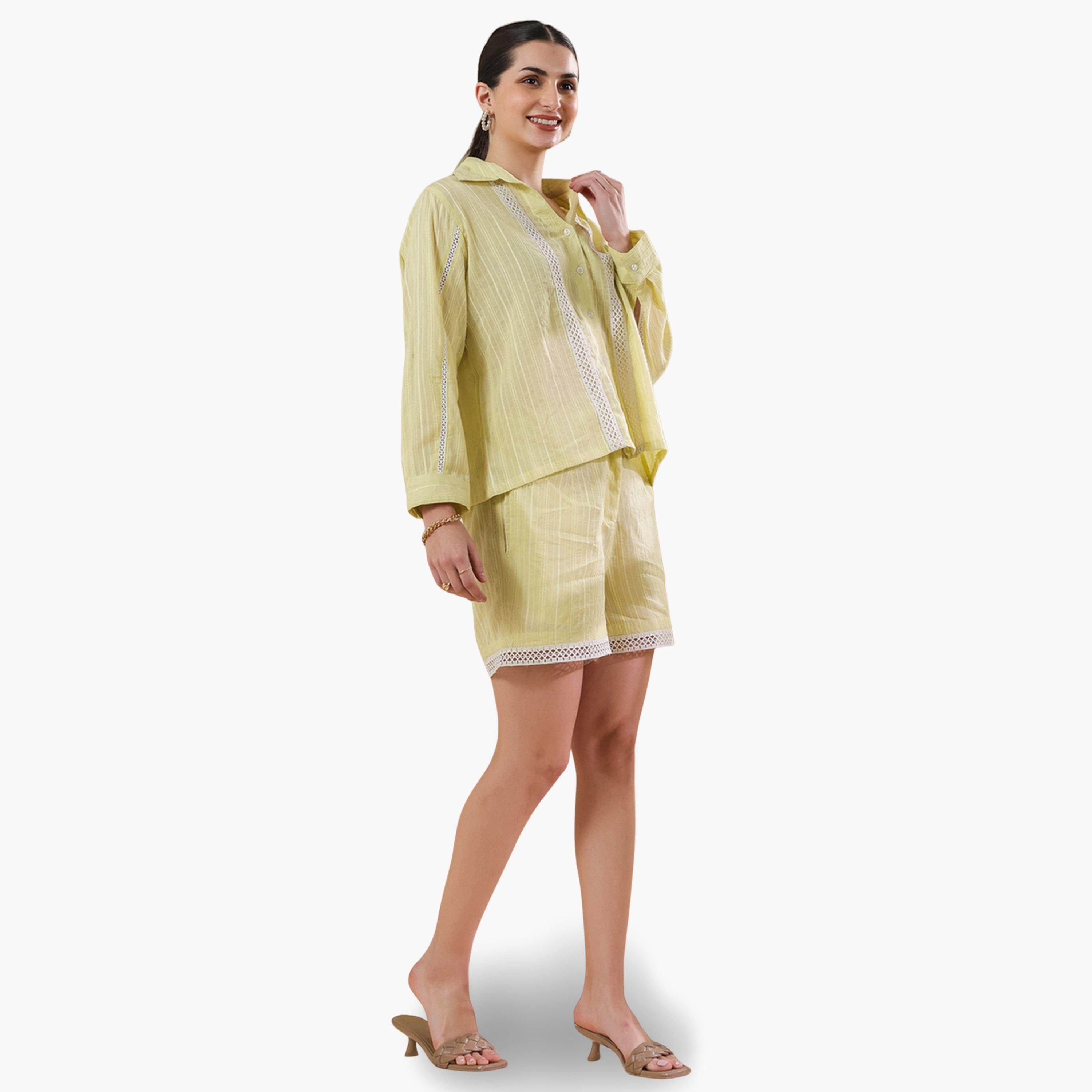 طقم نسائي من قميص مخطط وشورت قطن خالص-women-clothing-coordsets-image-4