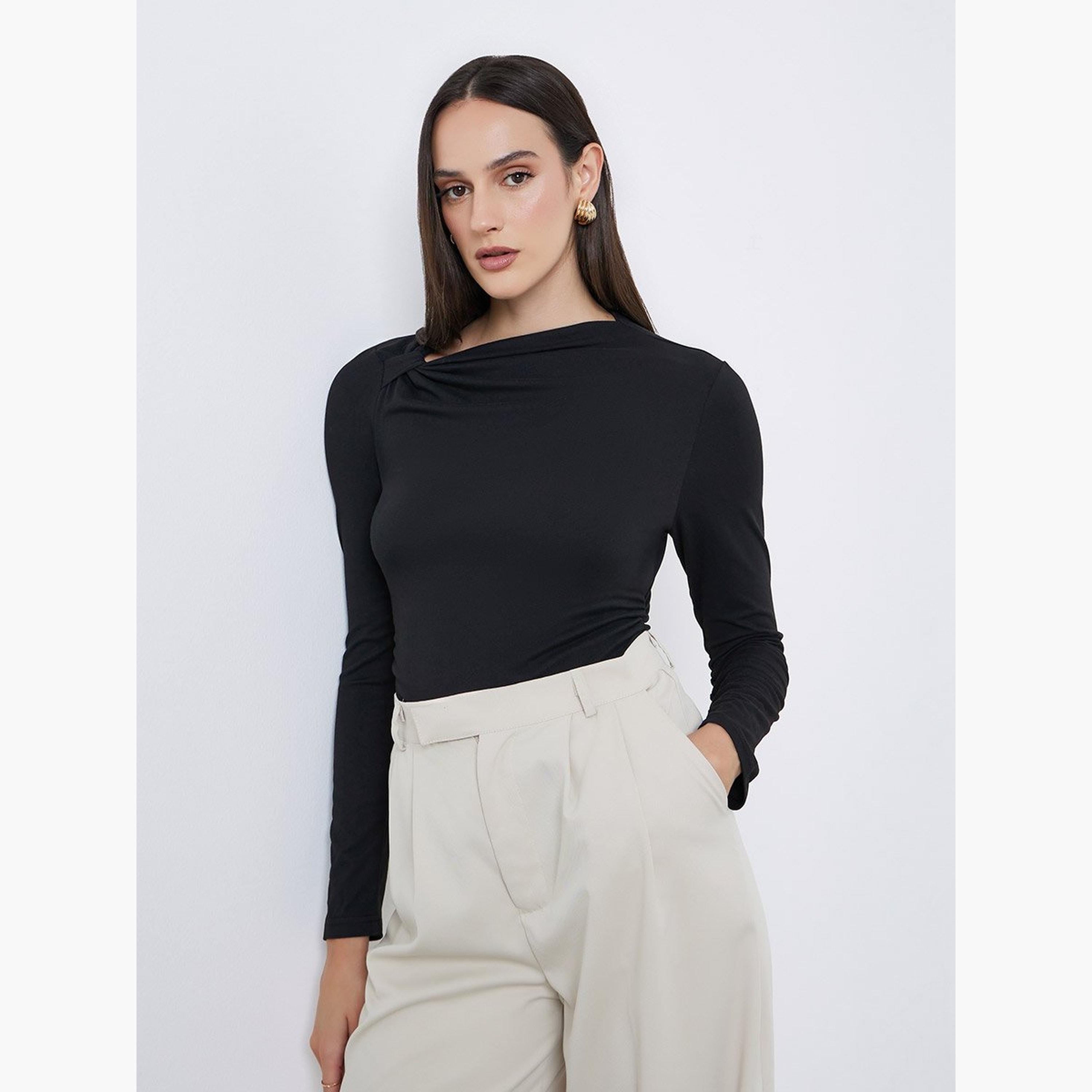 ستايلي - بلوزة للنساء سوداء ضيقة برقبة غير متماثلة-women-clothing-shirtsandblouses-blouses-image-1