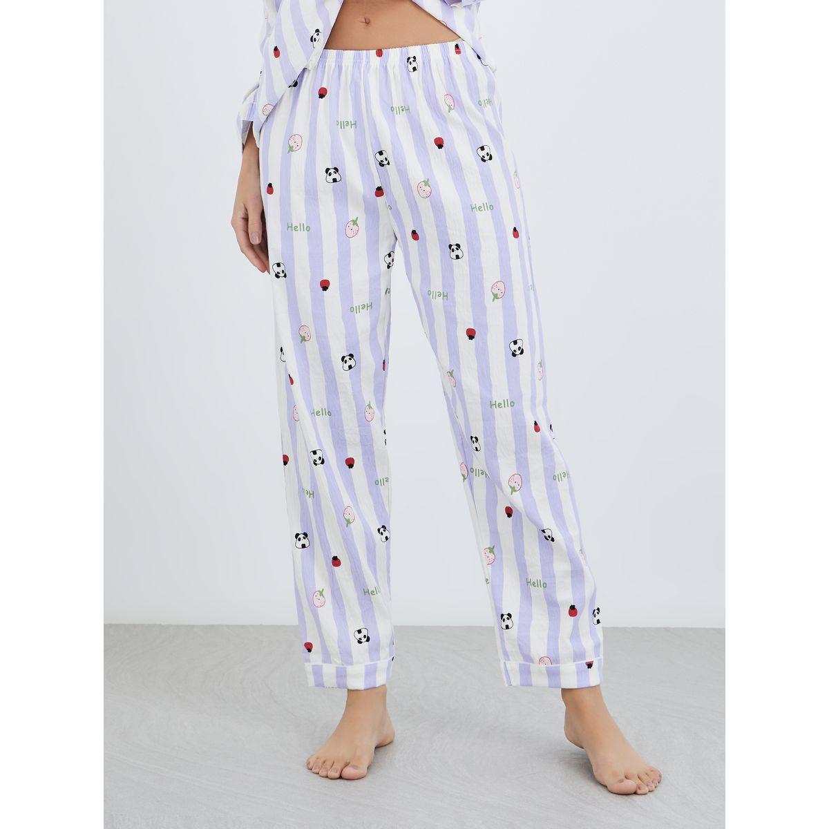 طقم من بنطال بيجاما وتيشيرت مخطط بطبعة جرافيك-women-clothing-nightwear-pyjamas-longsets-image-4