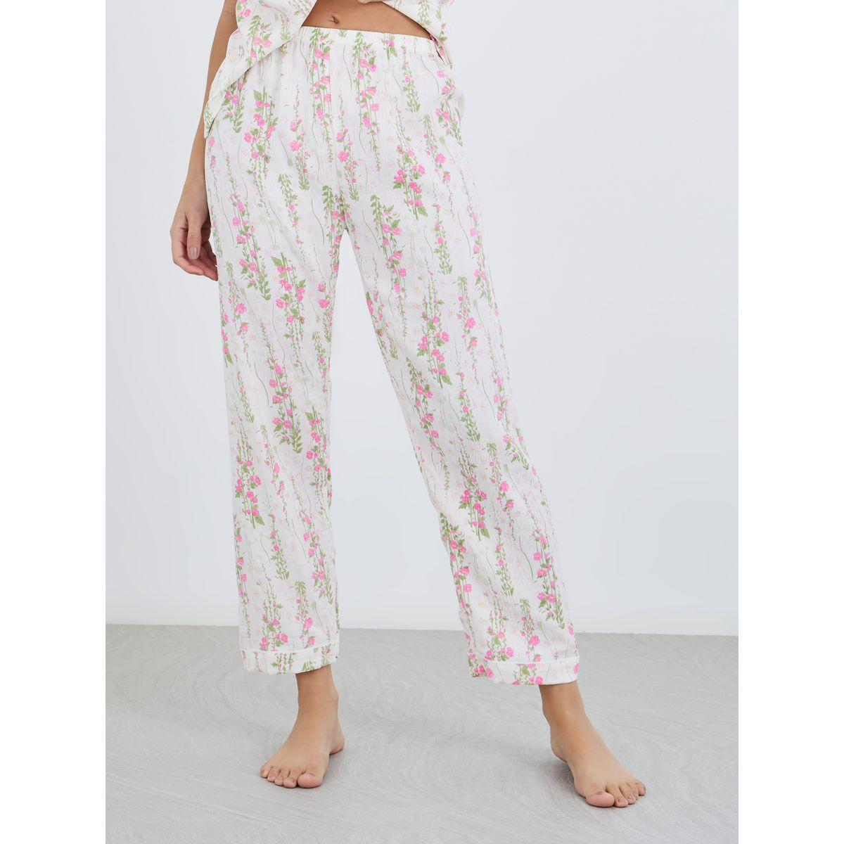 طقم من بنطال بيجاما وشورت مع بلوزة بطبعة زهور-women-clothing-nightwear-pyjamas-longsets-image-8
