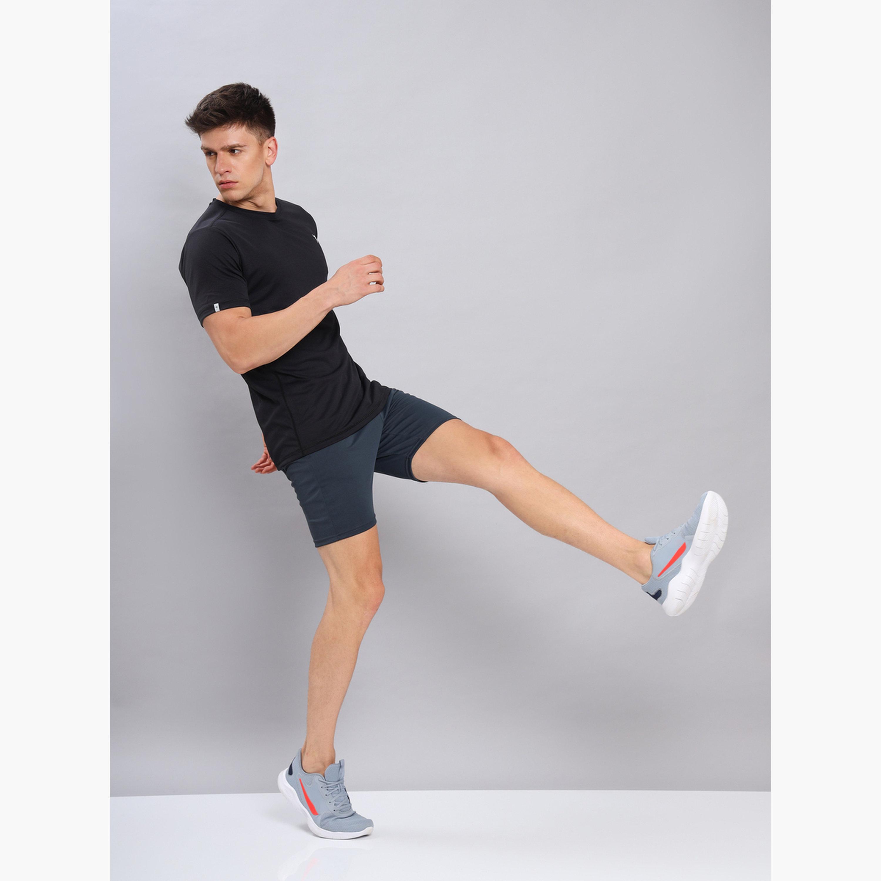 تيشيرت سادة بياقة مستديرة قصة ضيقة-men-clothing-sportswearandactivewear-tshirtsandpolos-image-2