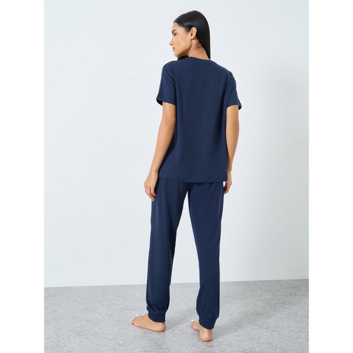 Styli LA Graphic Dropped Shoulder T-Shirt and Pyjama Set-women-clothing-nightwear-pyjamas-longsets-image-7