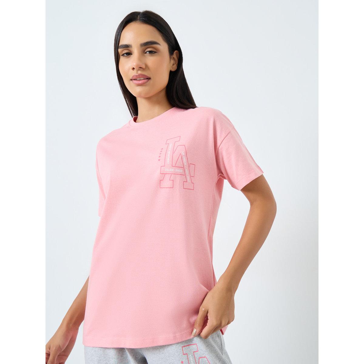 طقم من بنطال بيجاما وتيشيرت بطبعة جرافيك-women-clothing-nightwear-pyjamas-longsets-image-3
