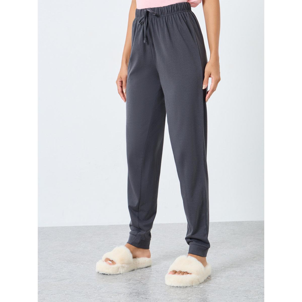 Styli Slogan Print Ruffle Detail T-Shirt and Pyjama Set-women-clothing-nightwear-pyjamas-longsets-image-5