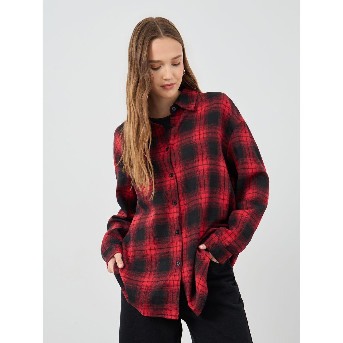 بلوزة فضفاضة بطبعة مربعات وياقة سبريد-women-clothing-shirtsandblouses-shirts-image-4