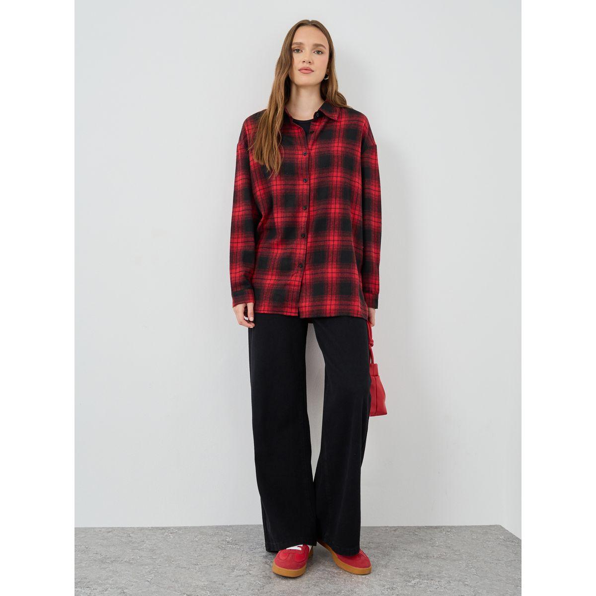 بلوزة فضفاضة بطبعة مربعات وياقة سبريد-women-clothing-shirtsandblouses-shirts-image-3