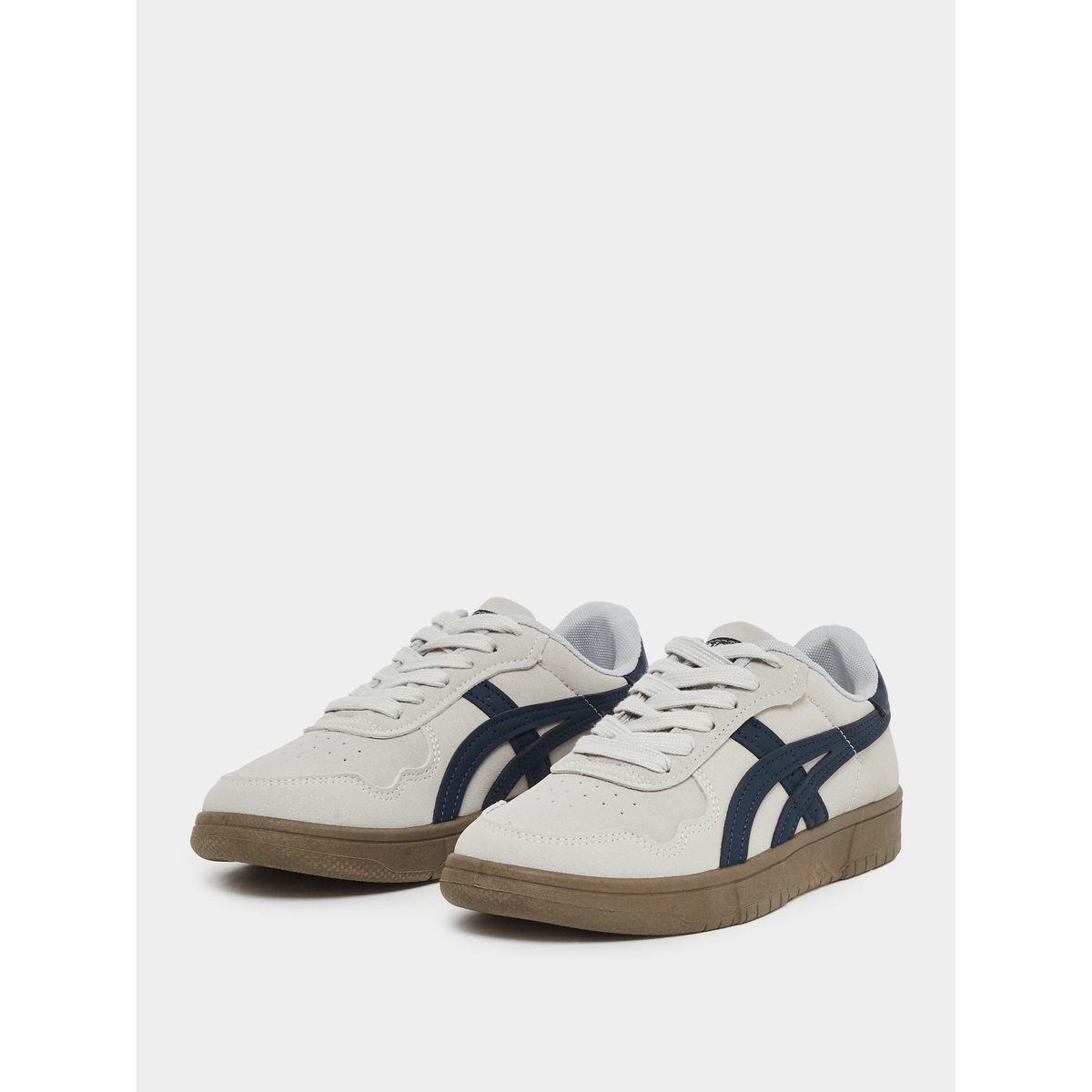 حذاء سنيكرز بتفاصيل خطوط جانبية-women-shoes-sneakers-image-2